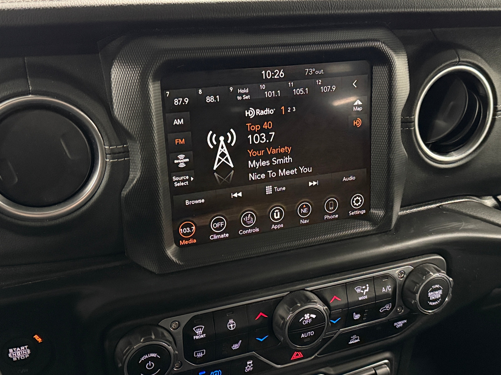 Thumbnail: 2022 Jeep Wrangler - 3