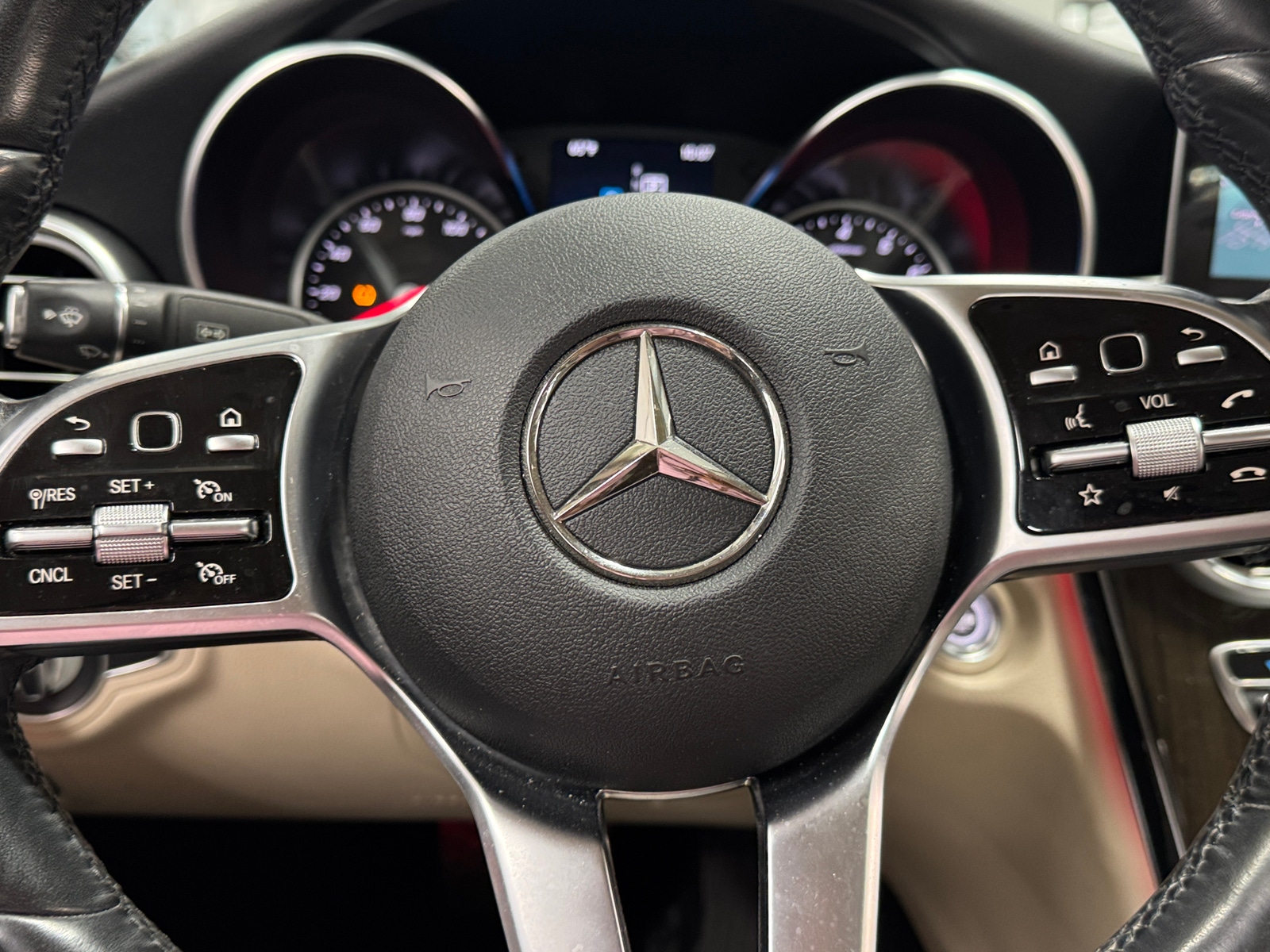 Thumbnail: 2020 Mercedes-Benz C-Class - 4