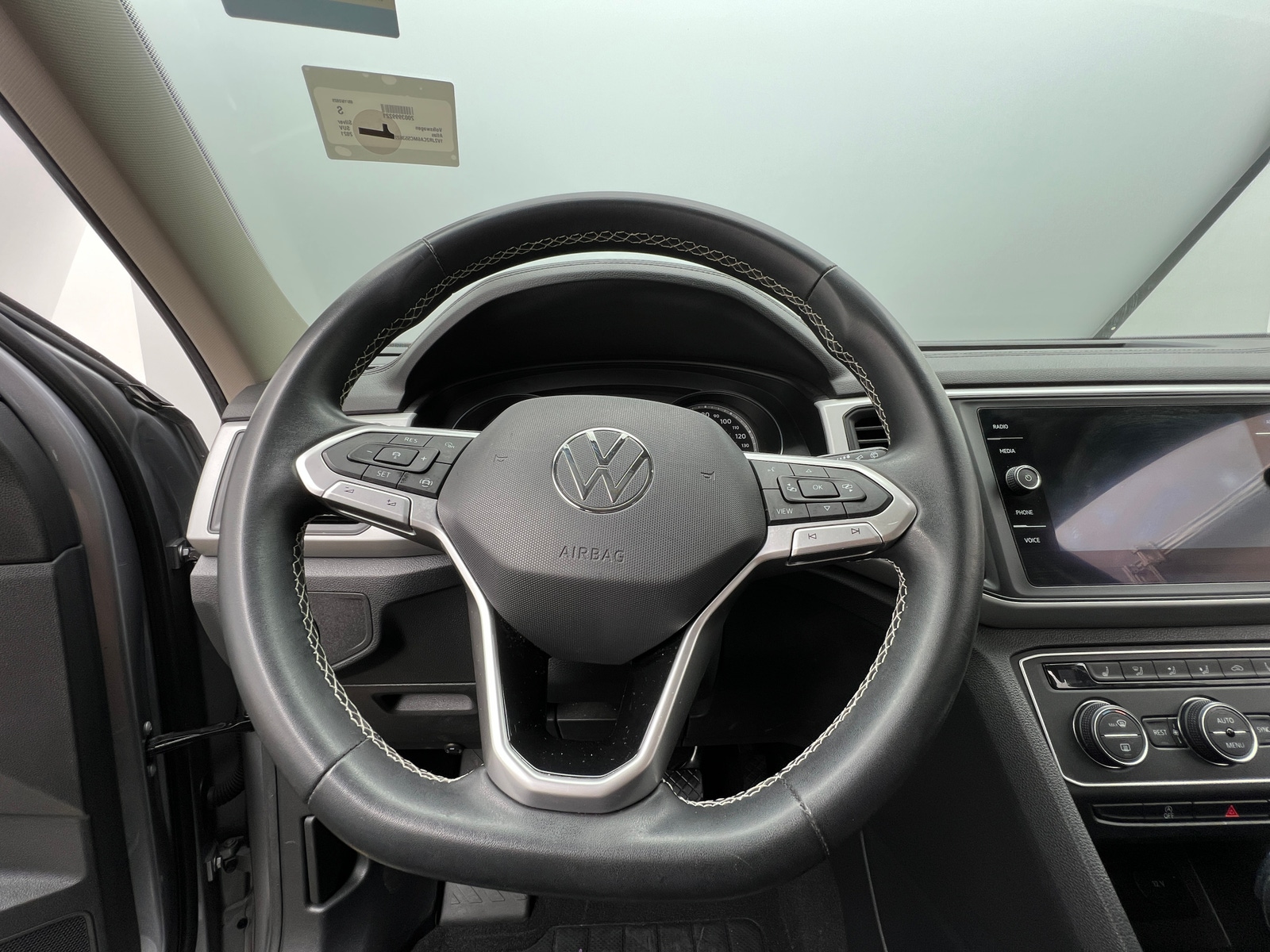 Thumbnail: 2021 Volkswagen Atlas - 4