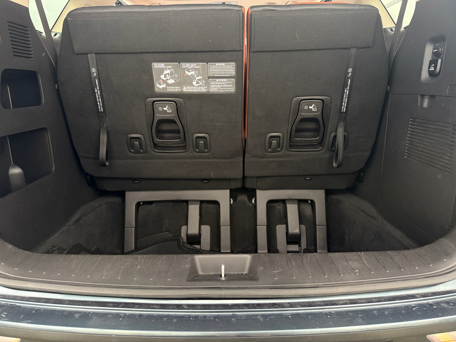 Thumbnail: 2022 Kia Carnival - 6