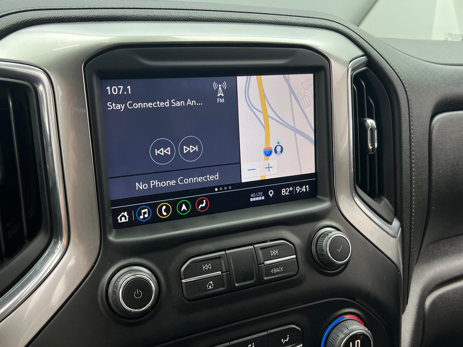 Thumbnail: 2019 Chevrolet Silverado 1500 - 3