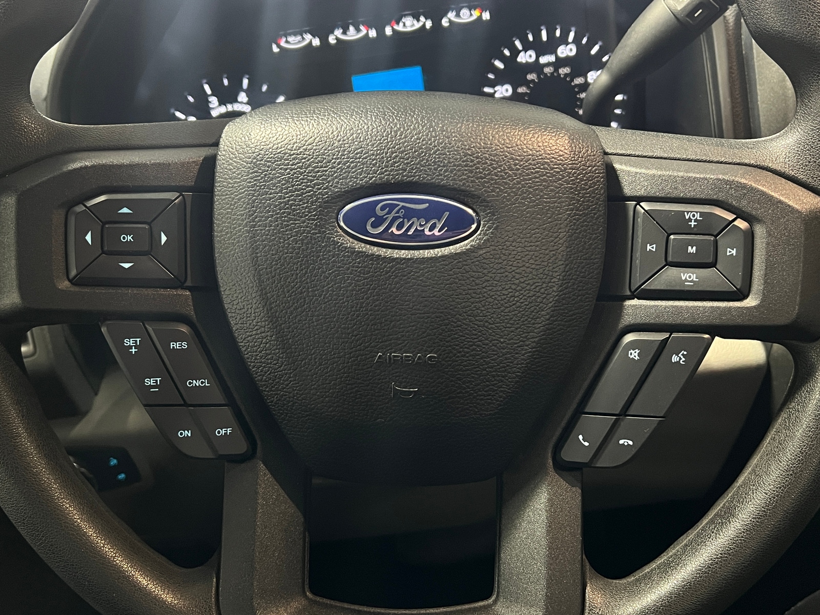 Thumbnail: 2017 Ford Econoline - 5