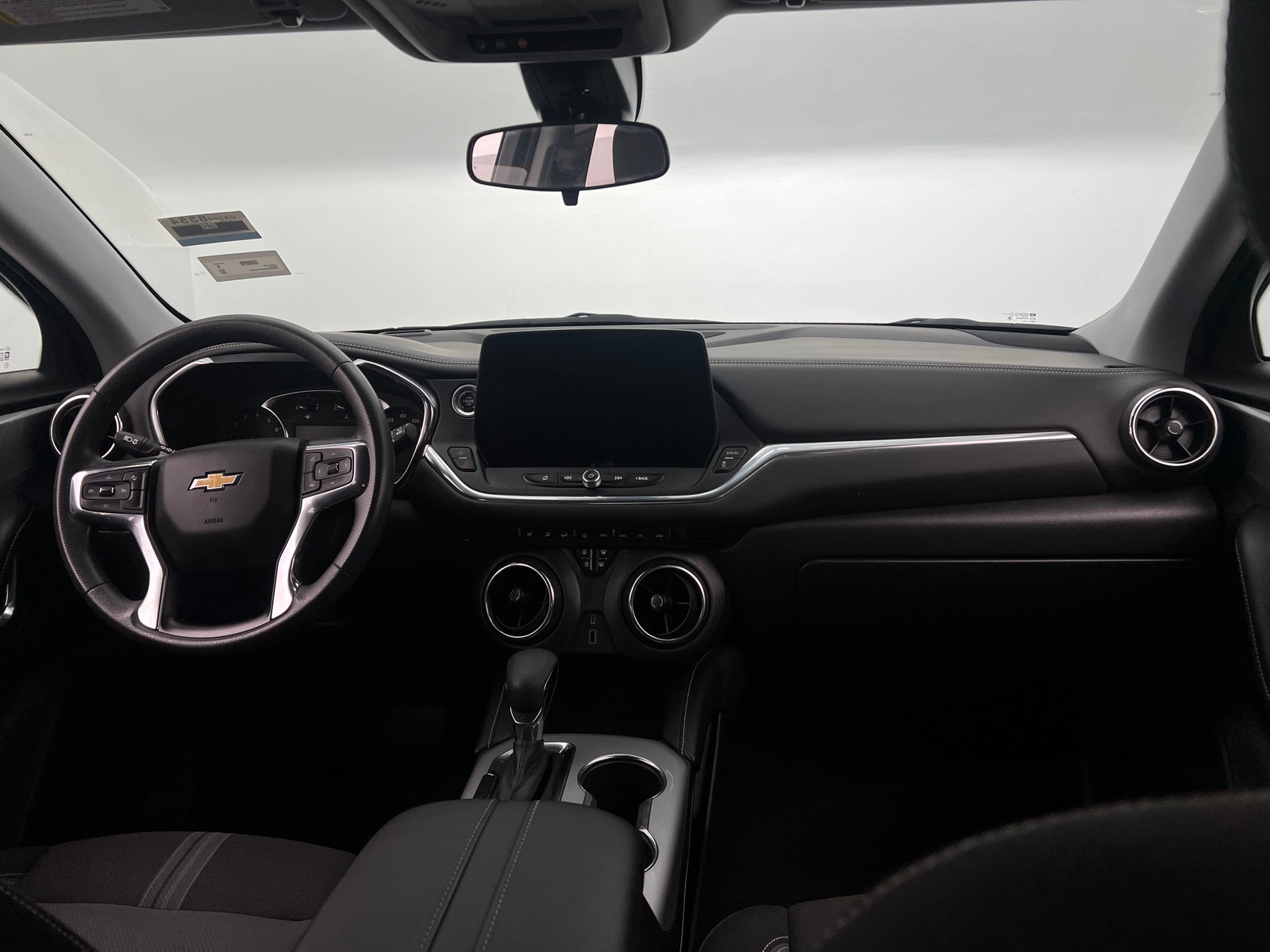 Thumbnail: 2023 Chevrolet Blazer - 3