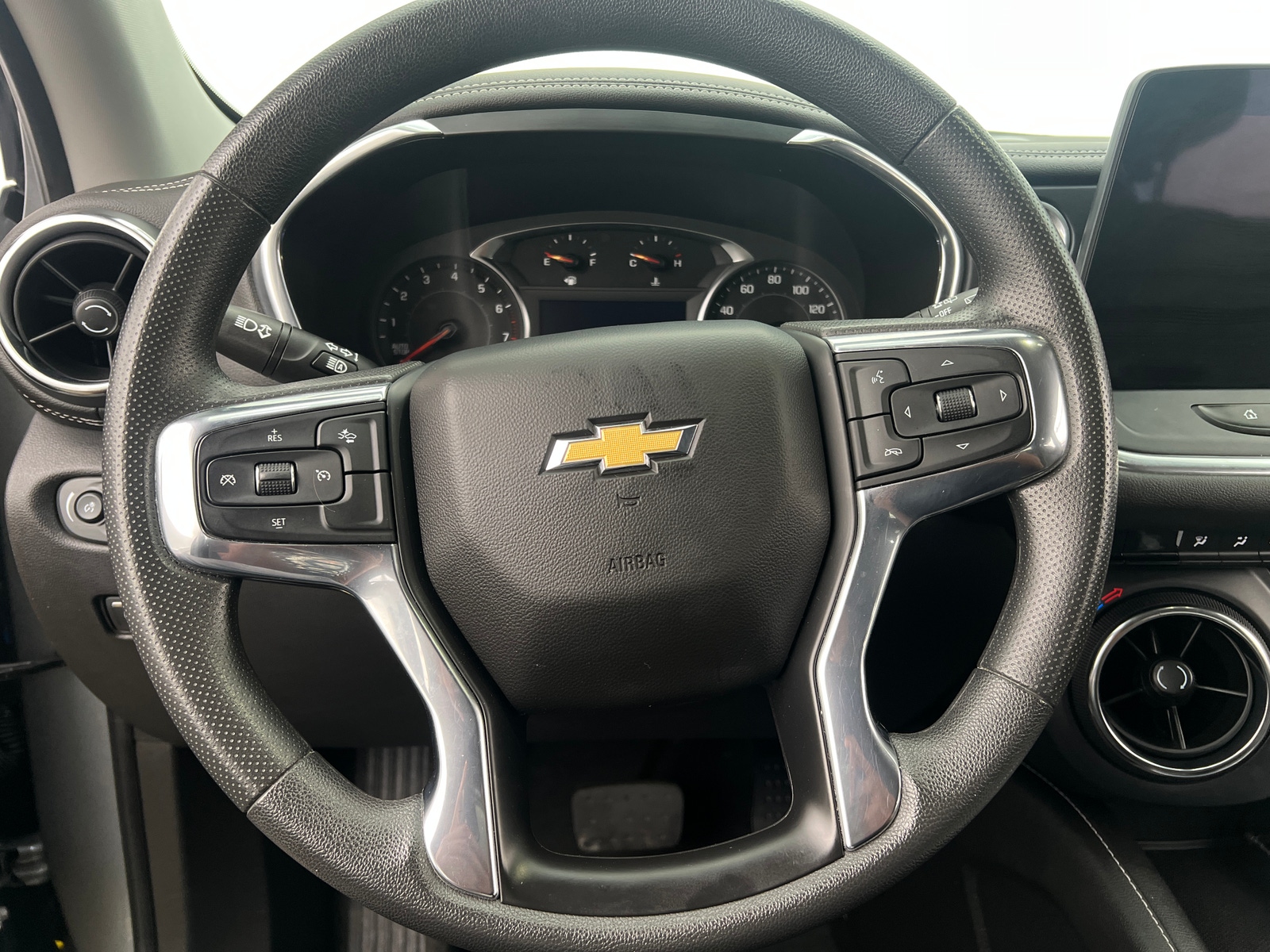Thumbnail: 2023 Chevrolet Blazer - 5