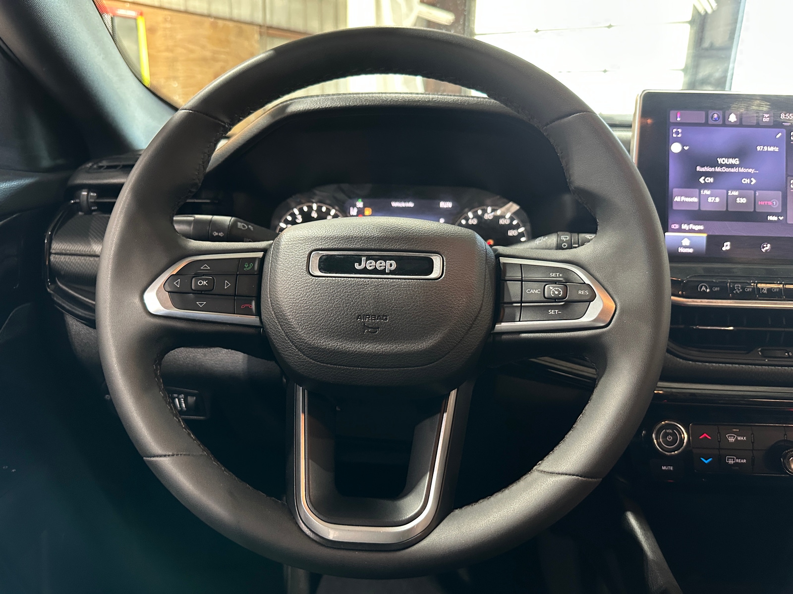 Thumbnail: 2022 Jeep Compass - 5