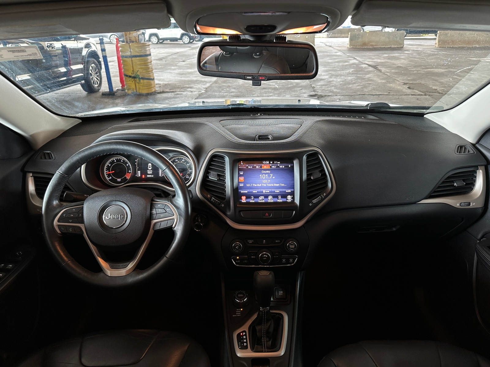Thumbnail: 2015 Jeep Cherokee - 2