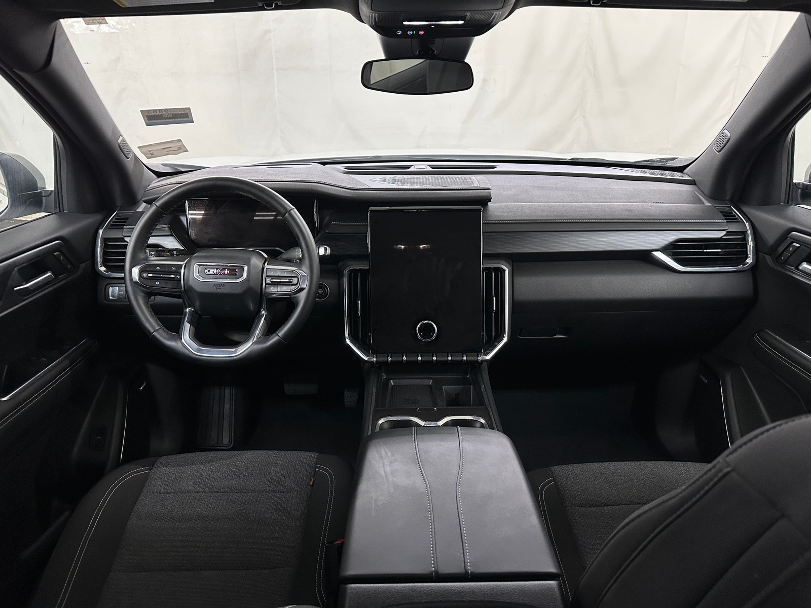 Thumbnail: 2025 GMC Acadia - 3