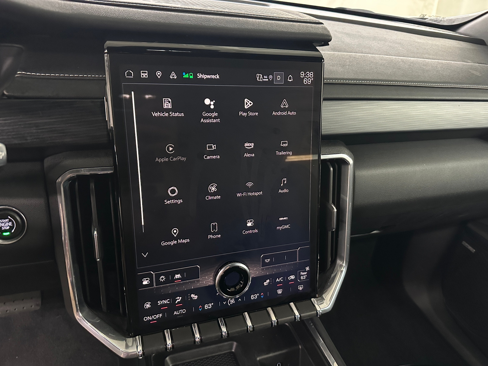 Thumbnail: 2025 GMC Acadia - 4