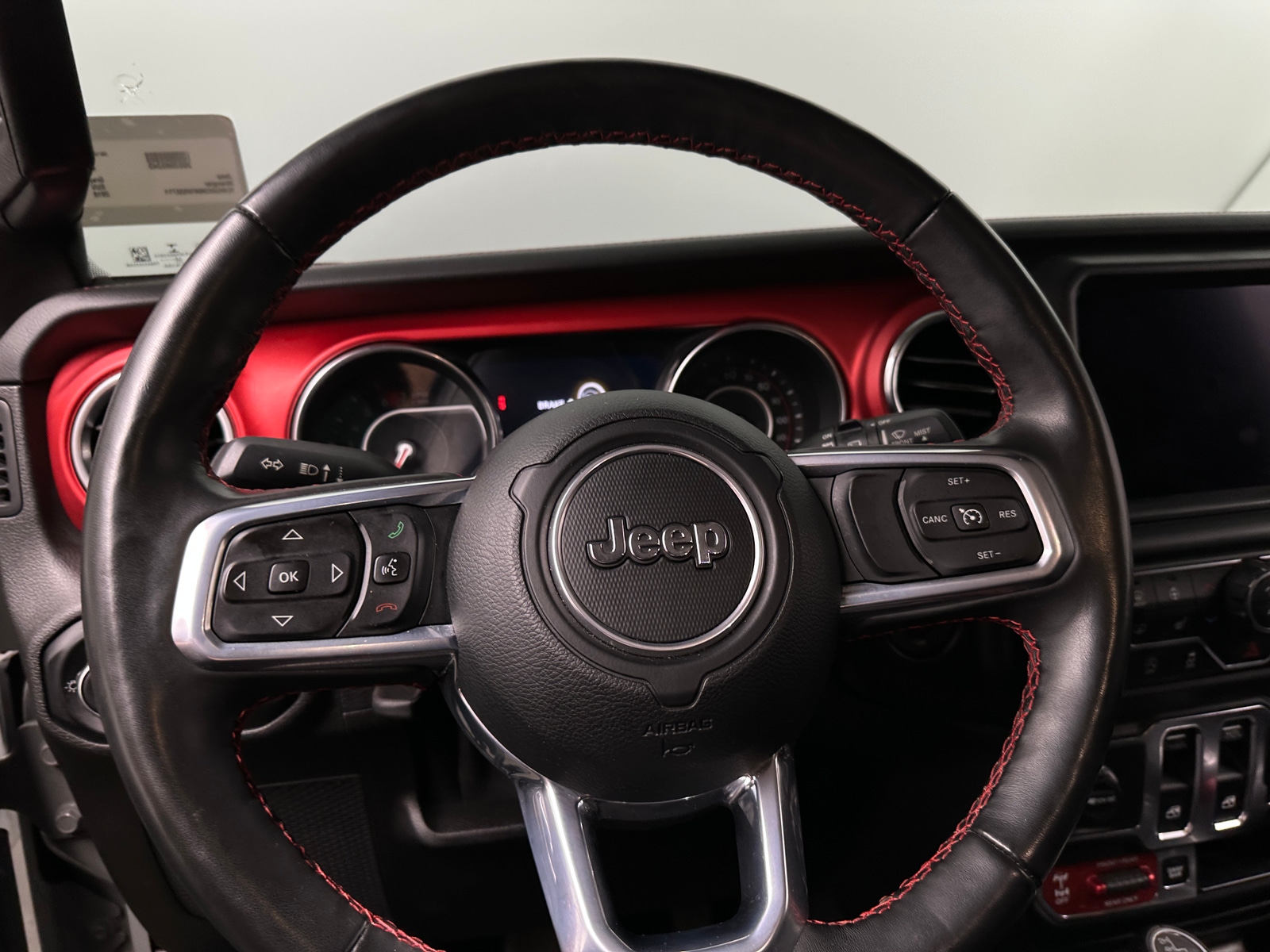 Thumbnail: 2019 Jeep Wrangler - 4