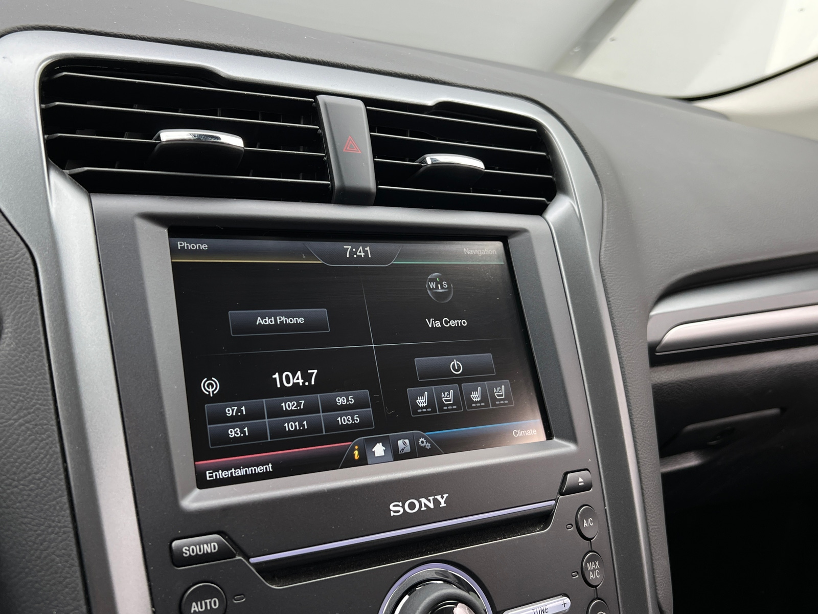 Thumbnail: 2016 Ford Fusion - 3