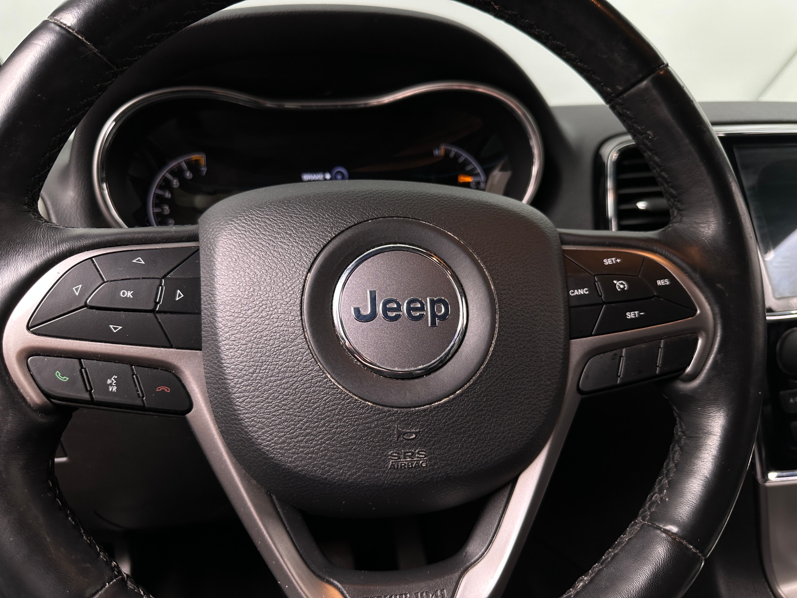 Thumbnail: 2019 Jeep Grand Cherokee - 4