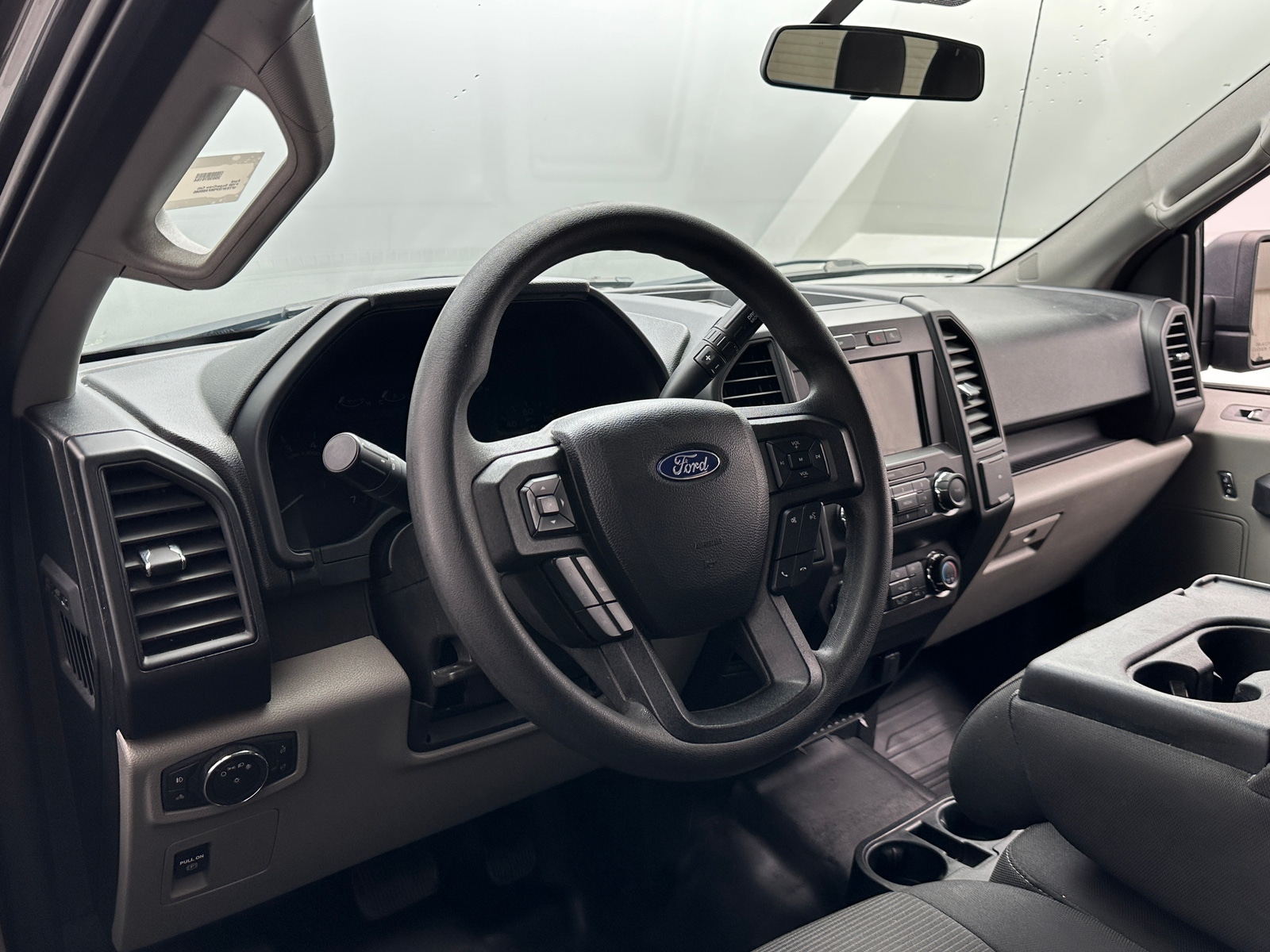 Thumbnail: 2019 Ford Econoline - 3