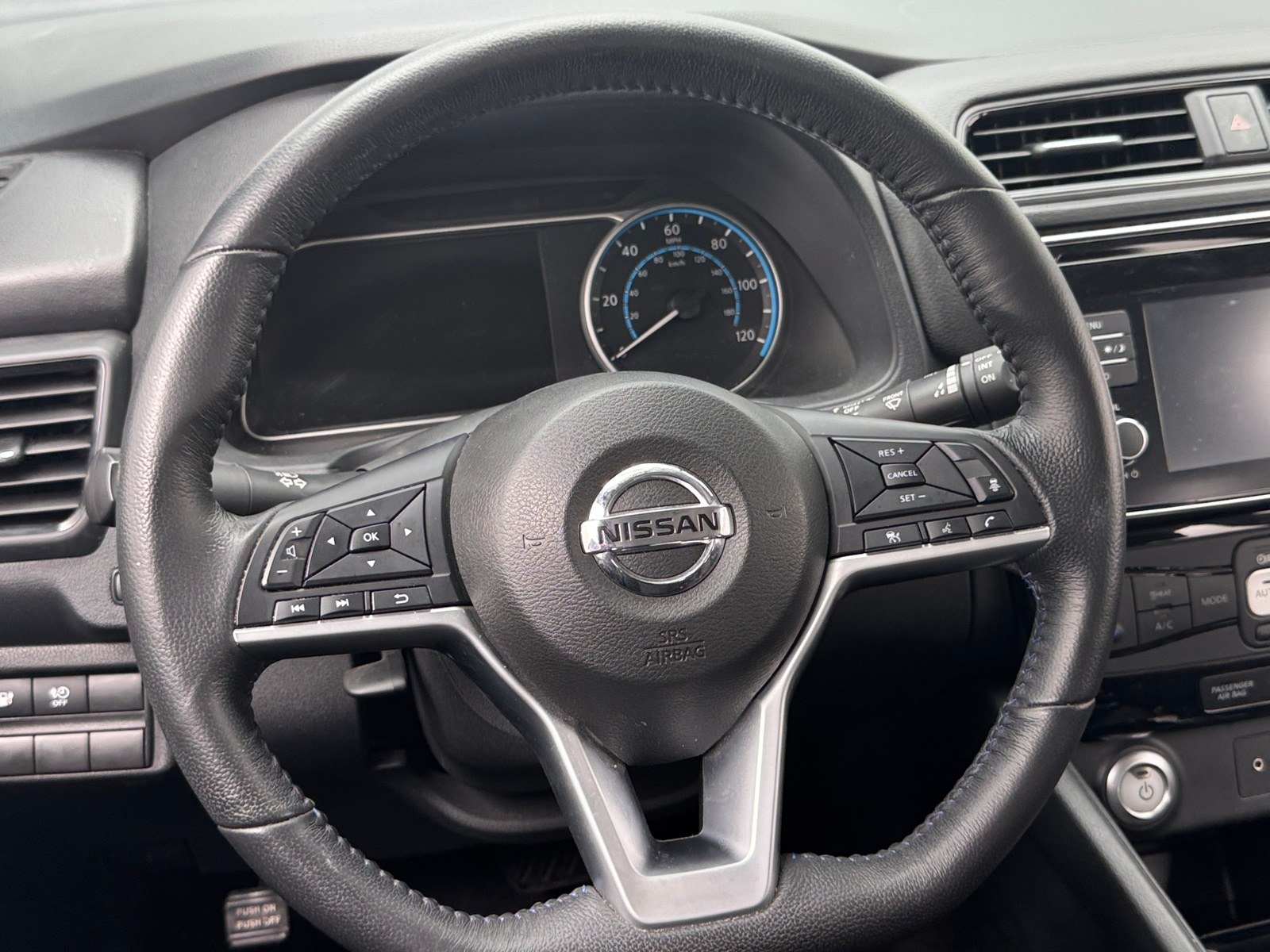 Thumbnail: 2019 Nissan Leaf - 5