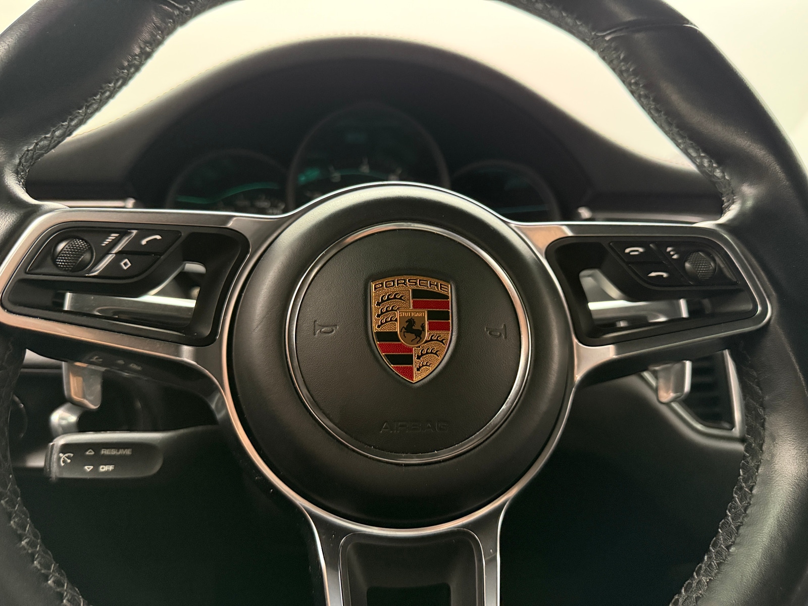 Thumbnail: 2017 Porsche Macan - 4