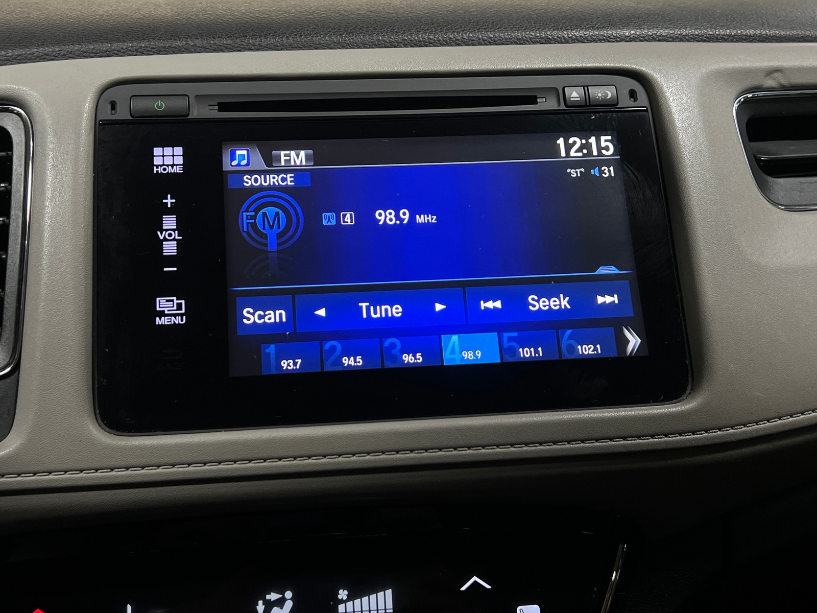 Thumbnail: 2016 Honda HR-V - 4
