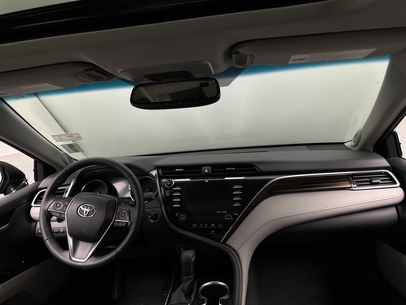 Thumbnail: 2018 Toyota Camry - 3