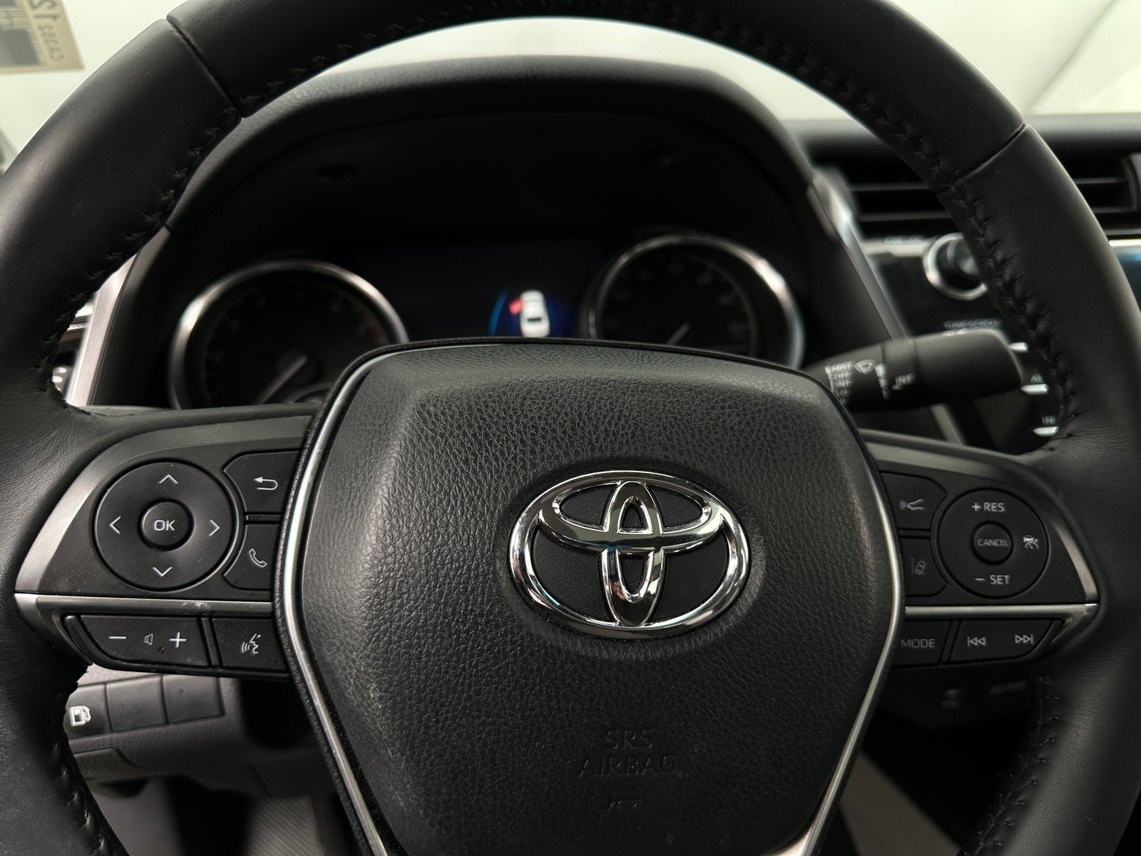 Thumbnail: 2018 Toyota Camry - 5