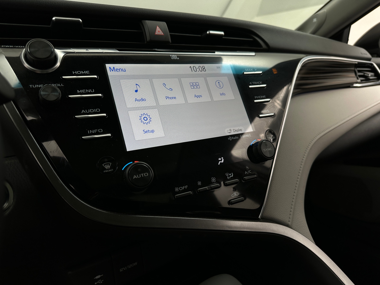 Thumbnail: 2018 Toyota Camry - 4
