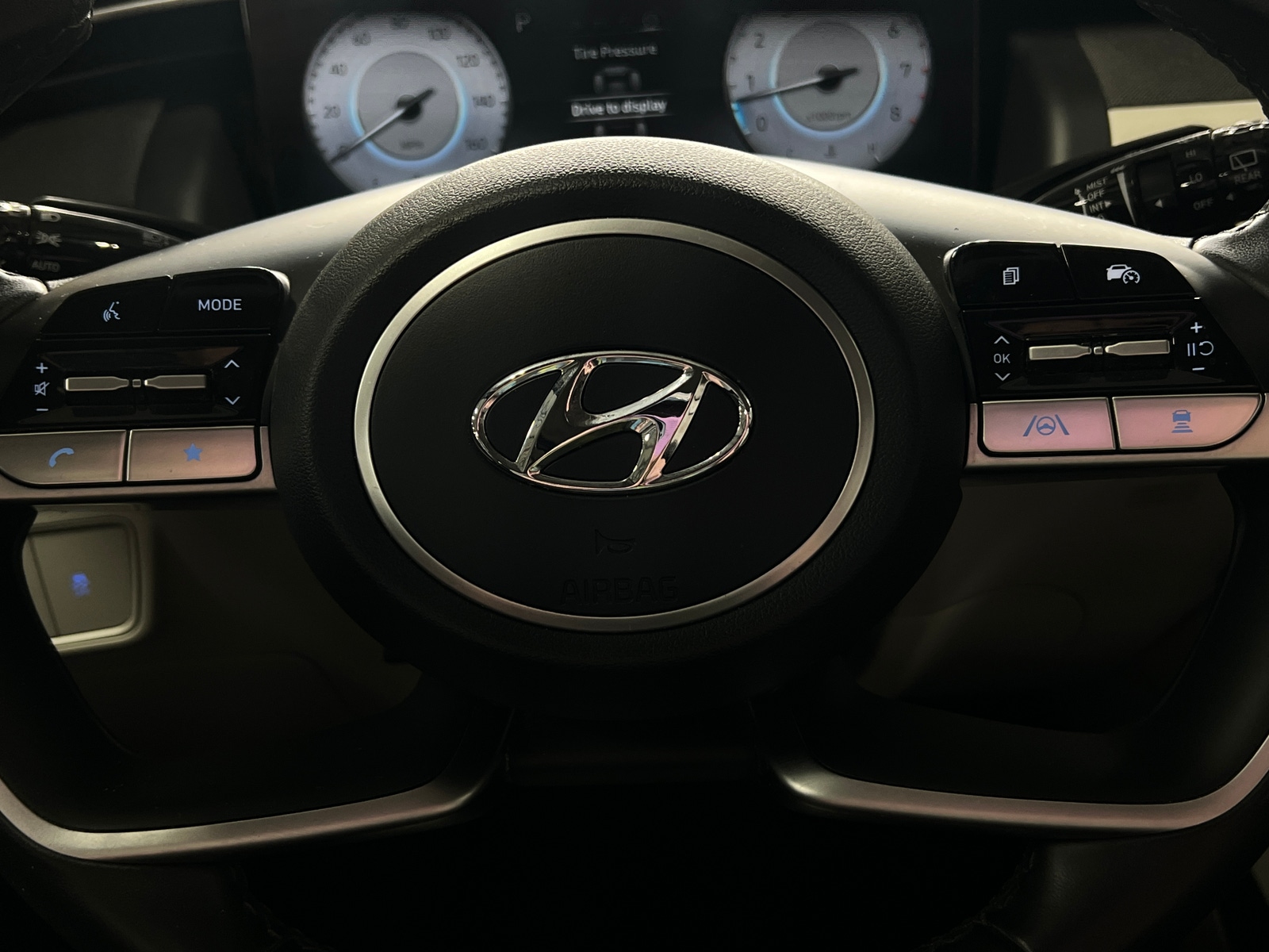Thumbnail: 2022 Hyundai Tucson - 4