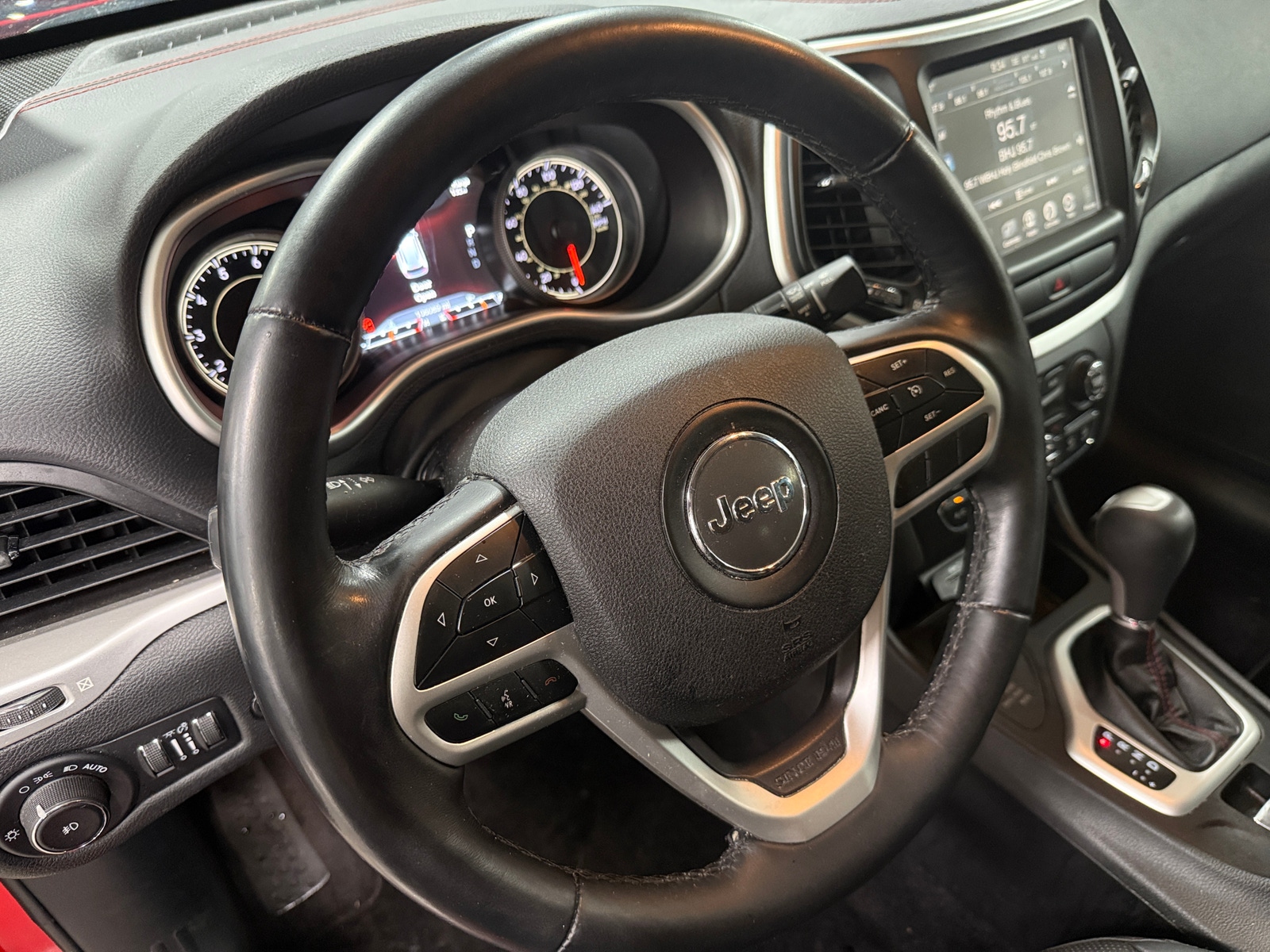 Thumbnail: 2017 Jeep Cherokee - 4