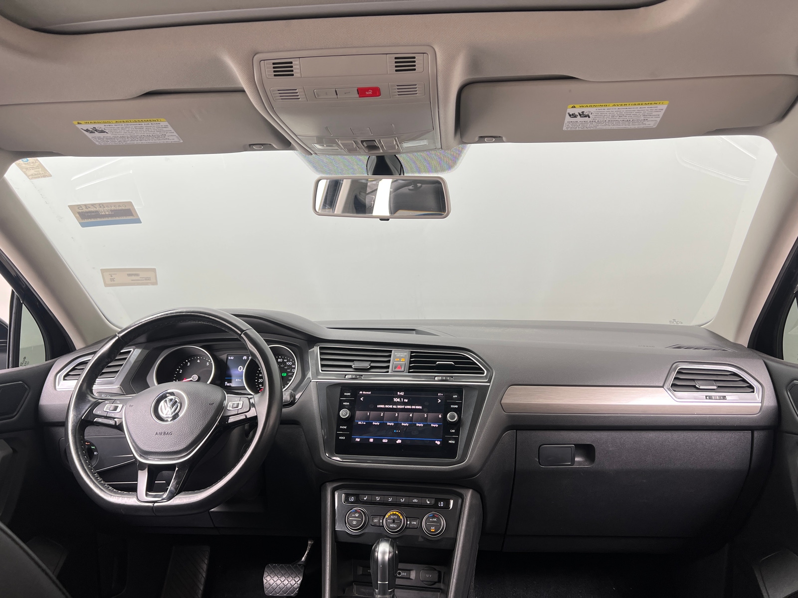 Thumbnail: 2018 Volkswagen Tiguan - 2