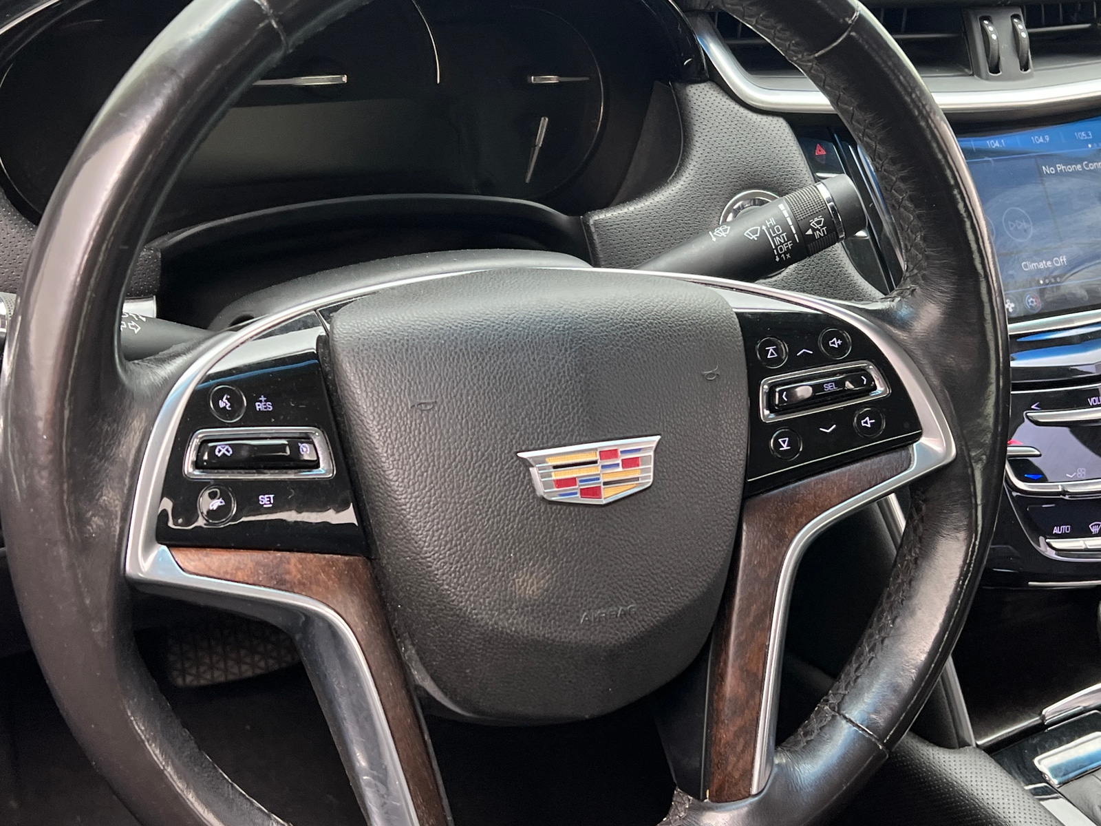 Thumbnail: 2018 Cadillac XTS - 4