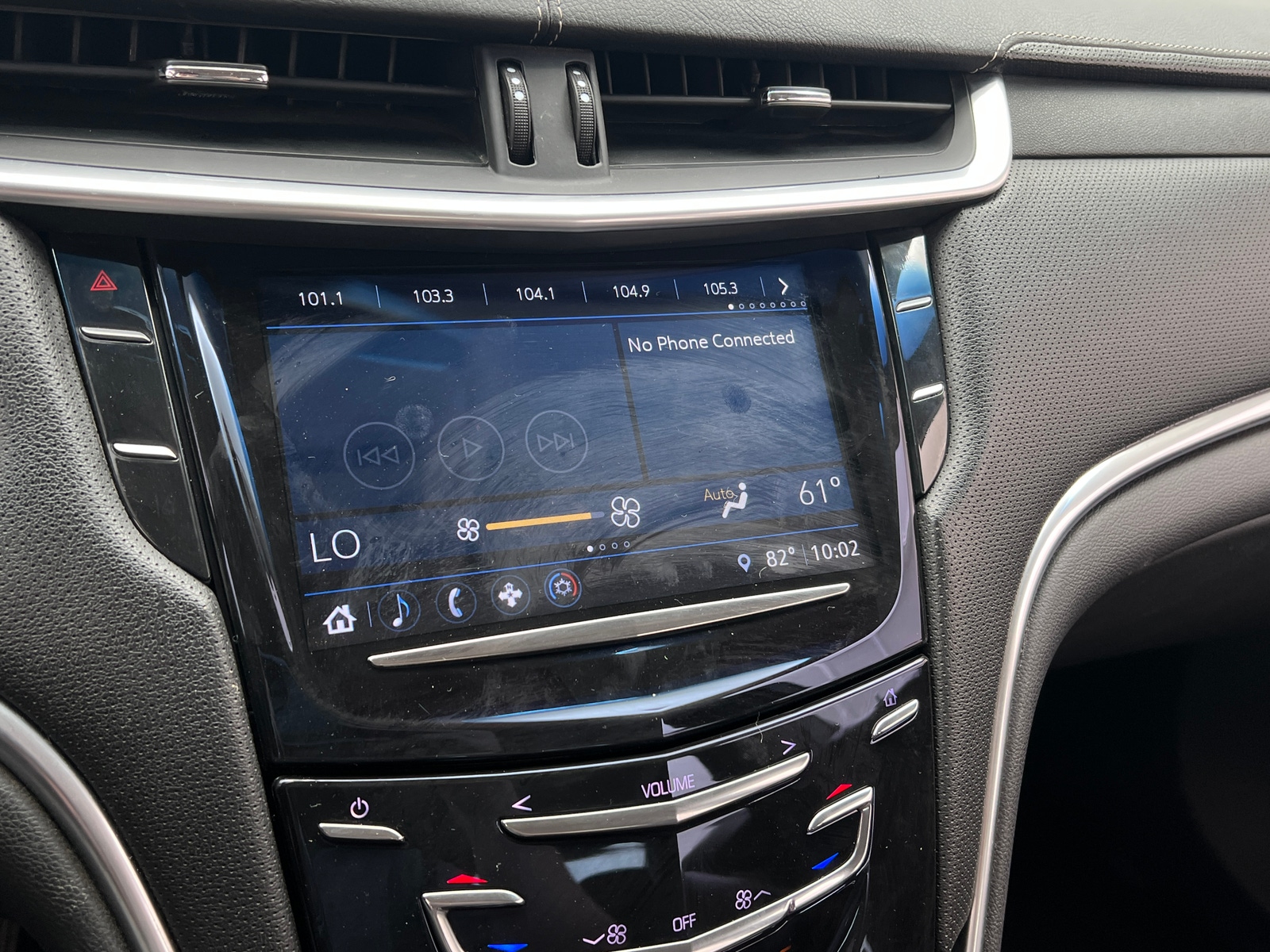 Thumbnail: 2018 Cadillac XTS - 3