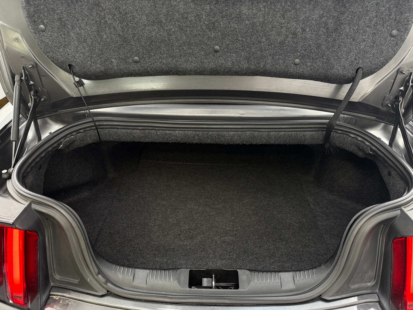 Thumbnail: 2017 Ford Mustang - 6