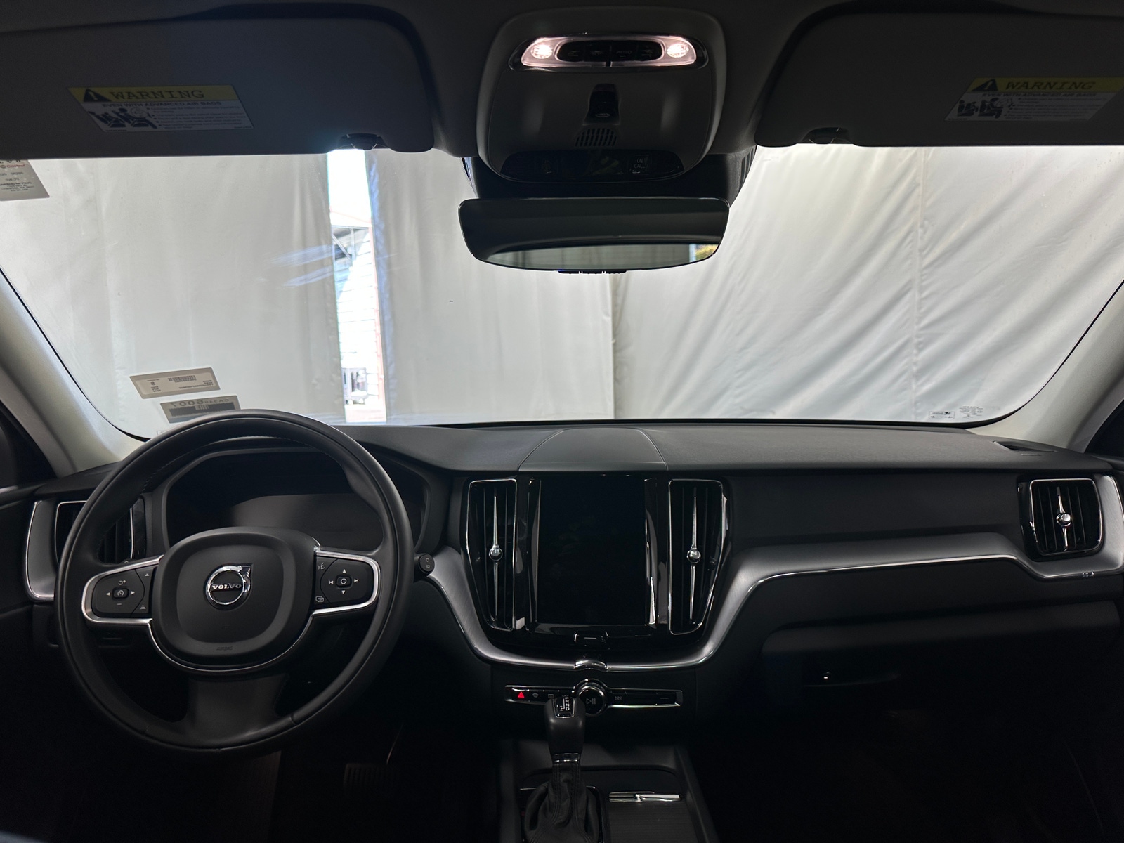 Thumbnail: 2018 Volvo XC60 - 2