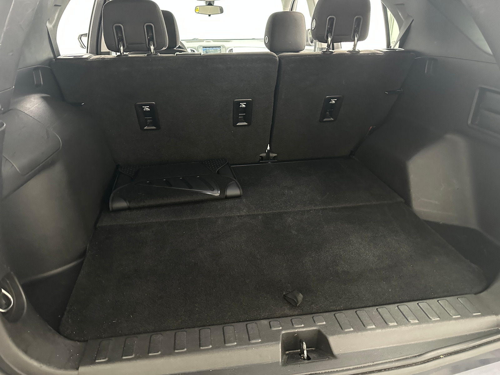 Thumbnail: 2019 Chevrolet Equinox - 7