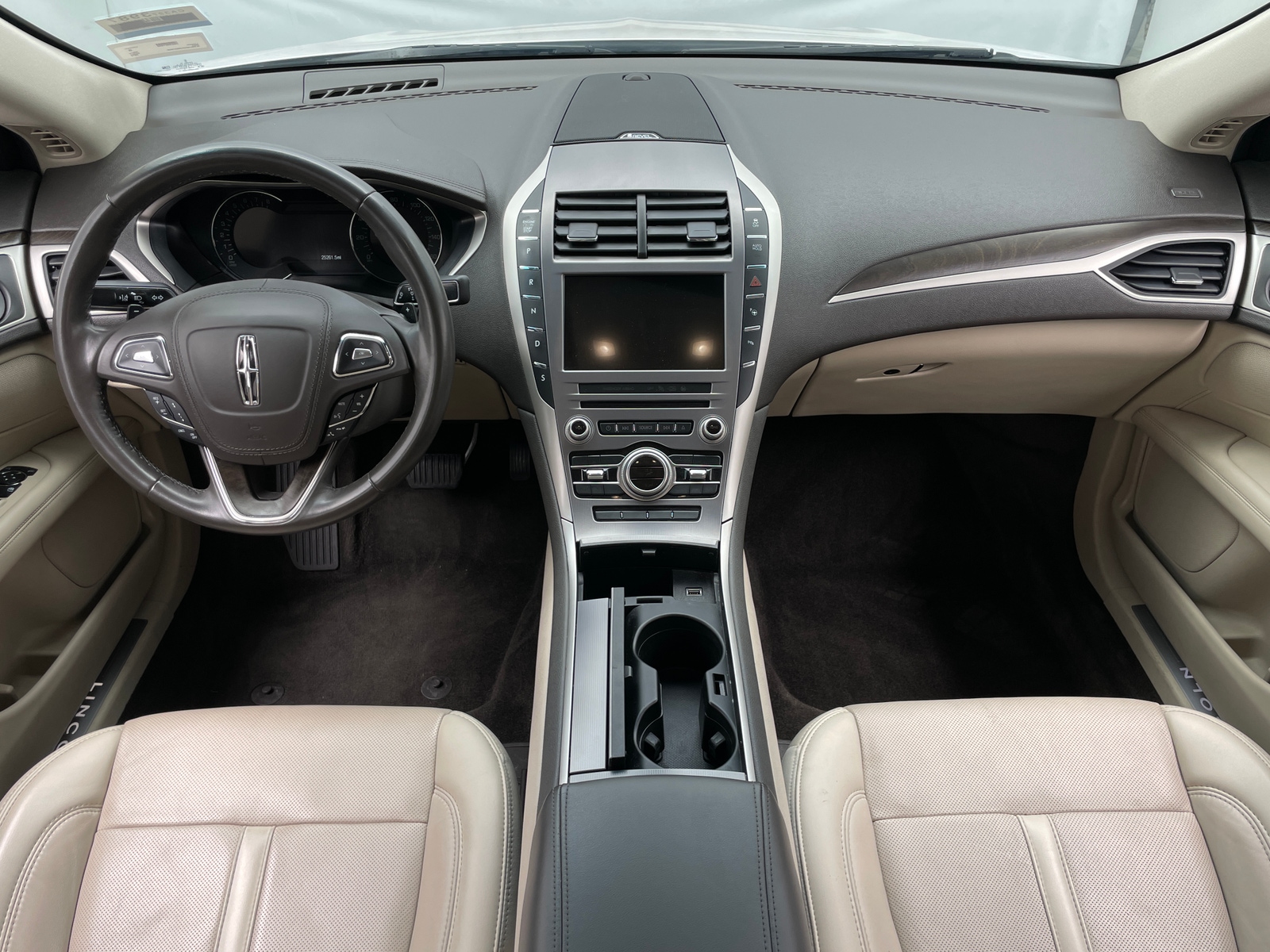 Thumbnail: 2018 Lincoln MKZ - 2