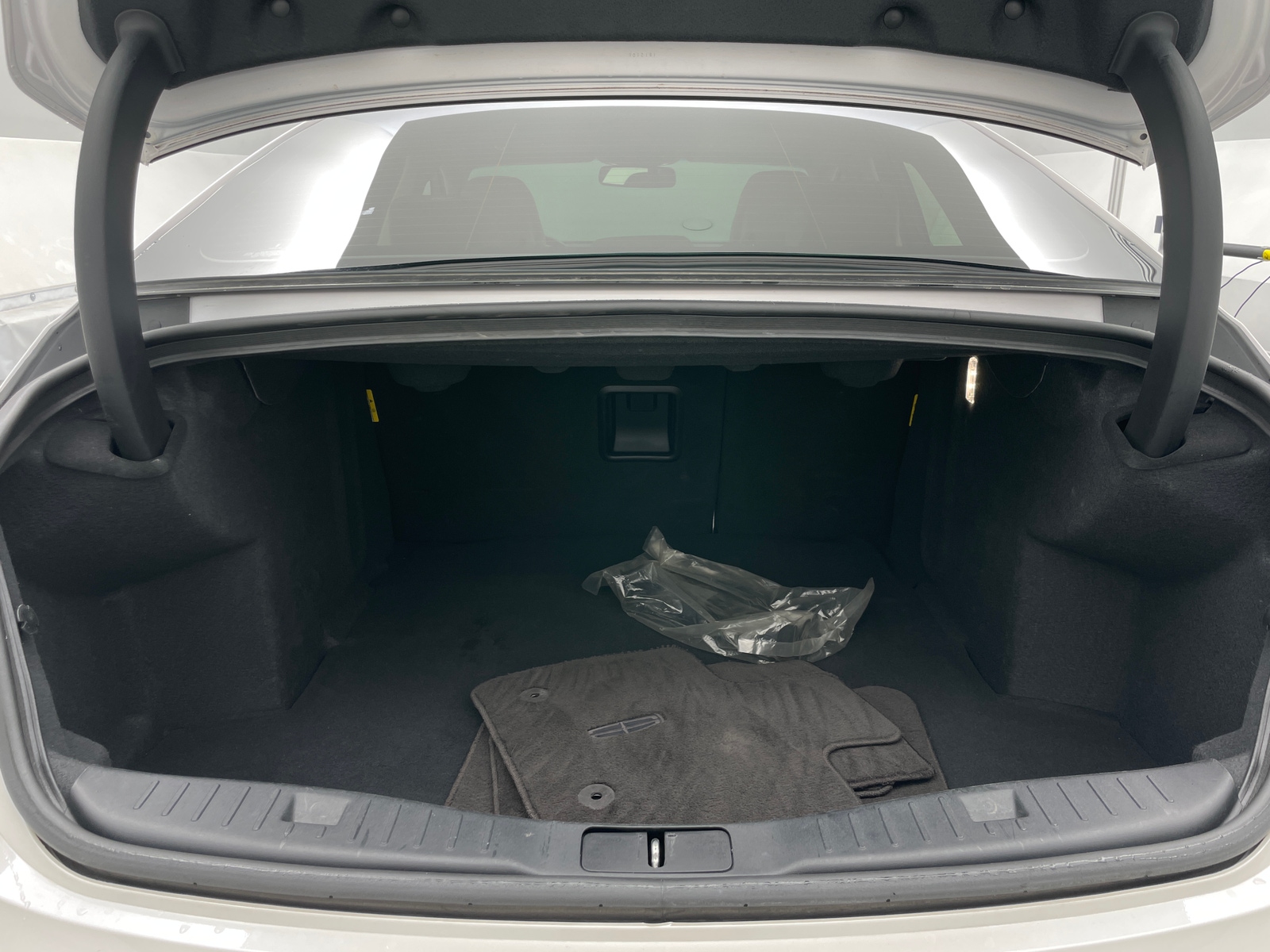 Thumbnail: 2018 Lincoln MKZ - 6