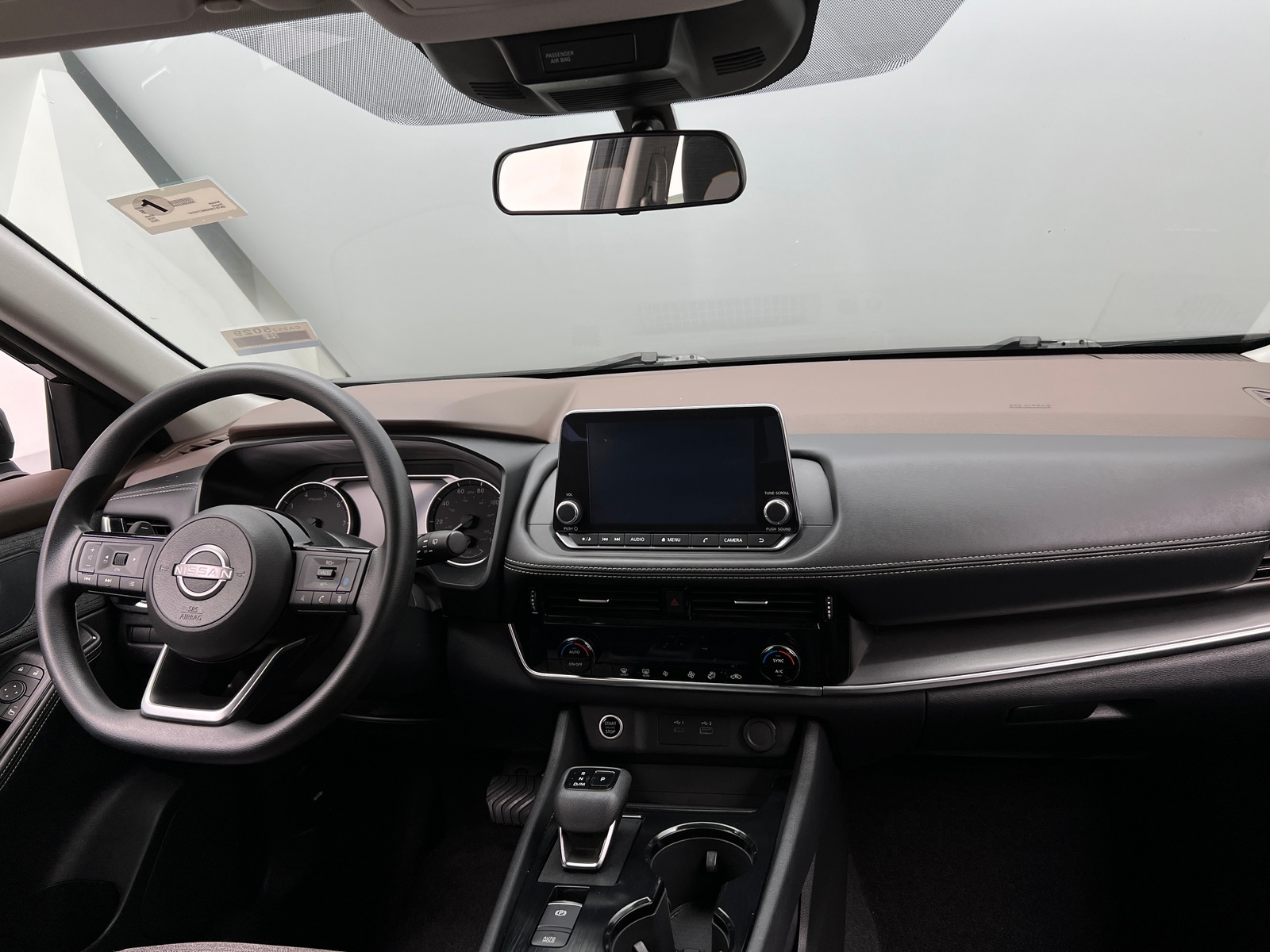 Thumbnail: 2022 Nissan Rogue - 3