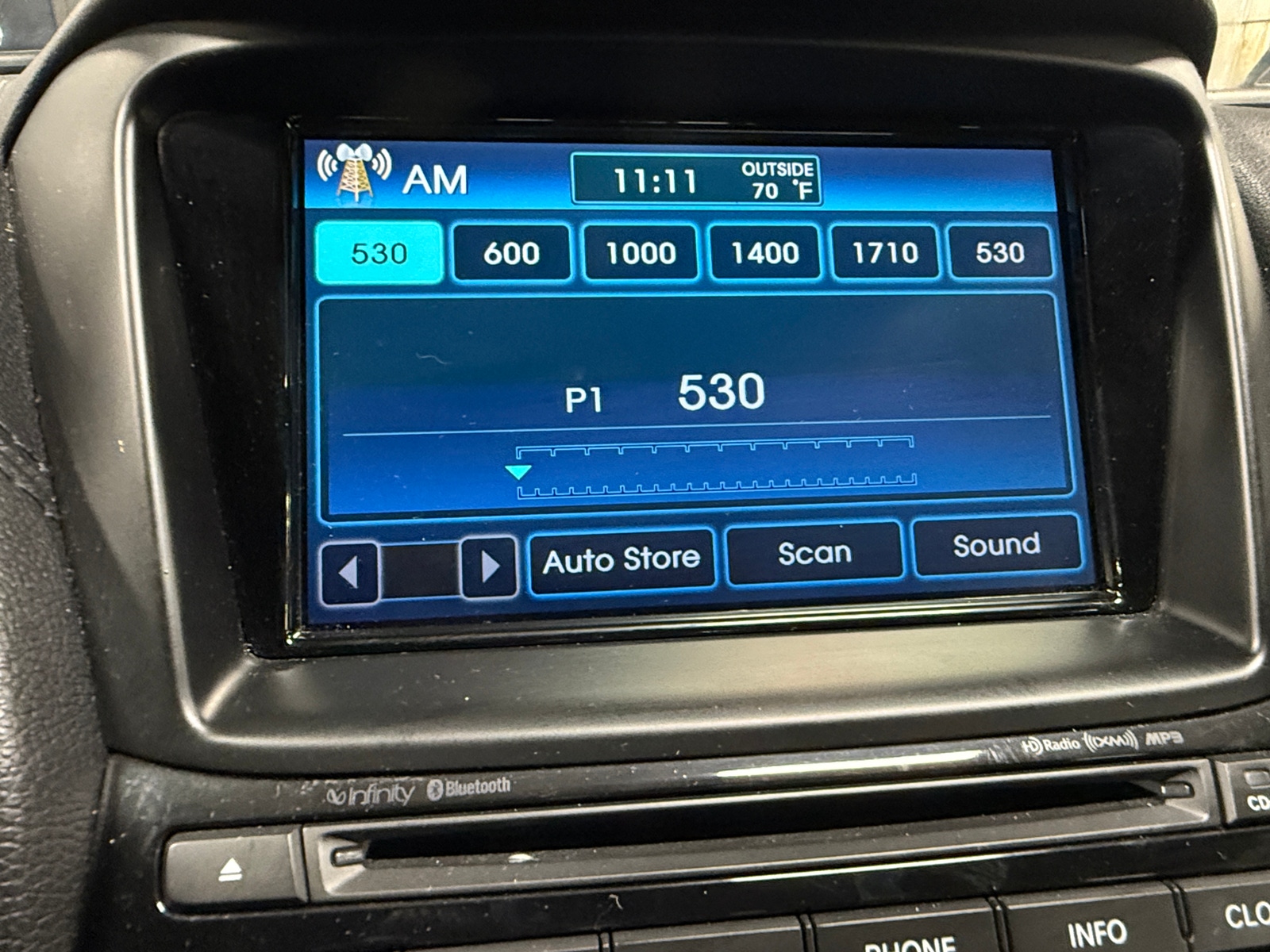 Thumbnail: 2013 Hyundai Genesis - 2