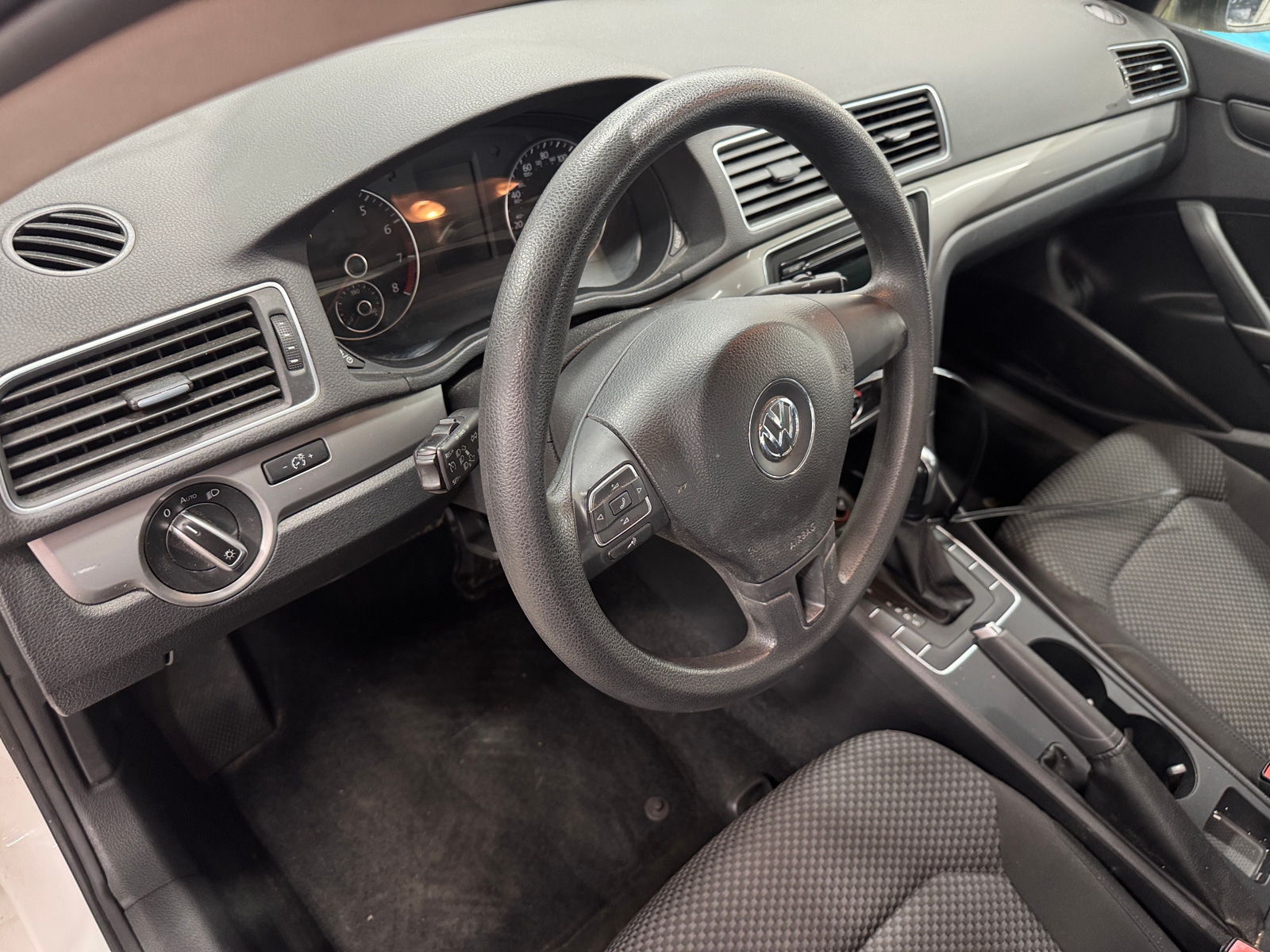 Thumbnail: 2014 Volkswagen Passat - 3