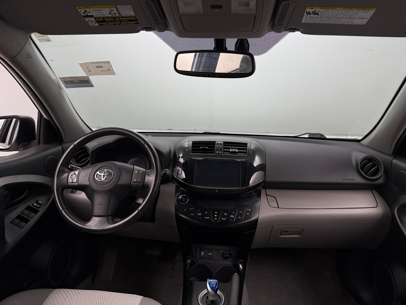 Thumbnail: 2014 Toyota RAV4 - 3
