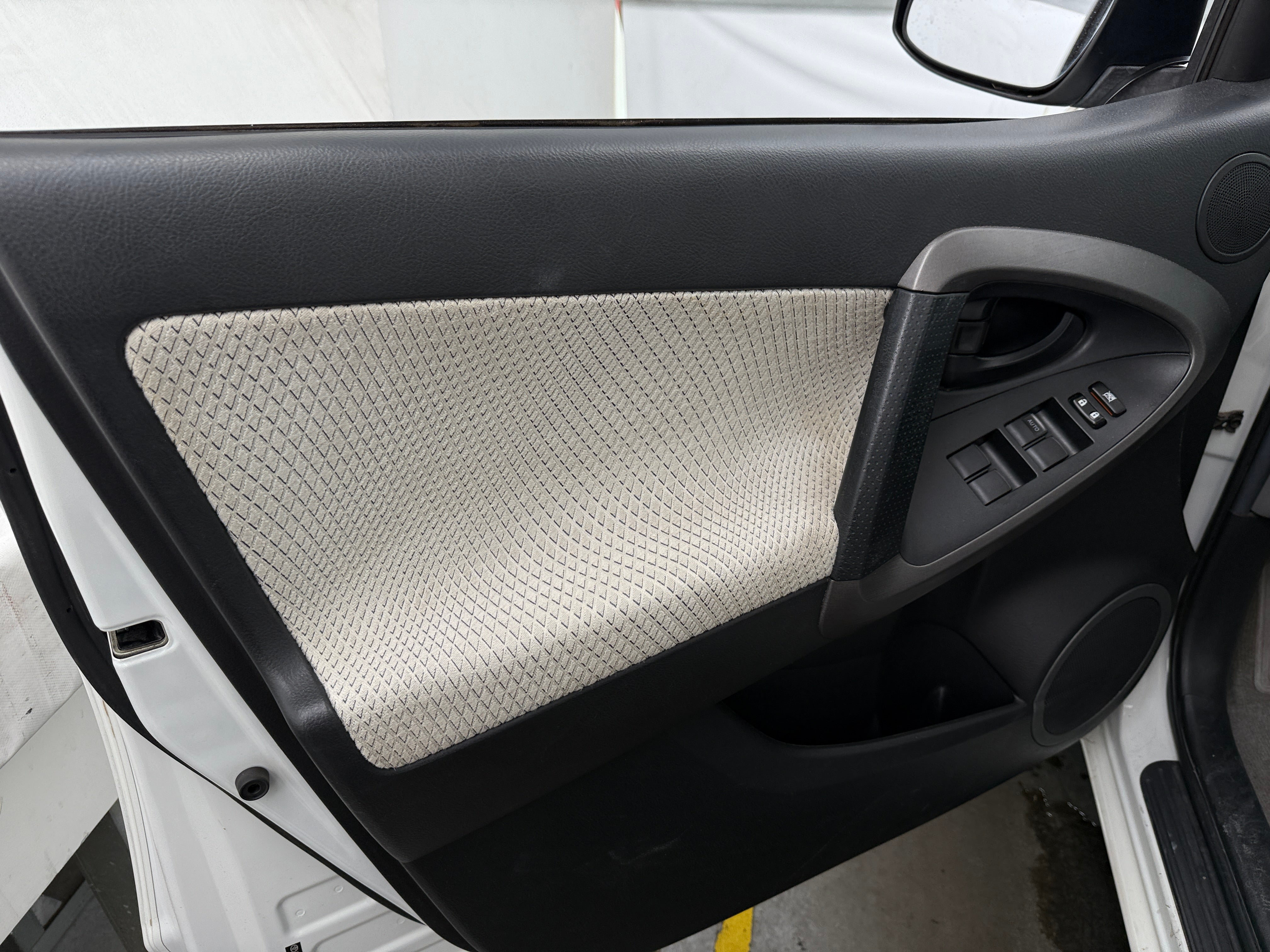 Used 2014 Toyota RAV4 EV with VIN 2T3YL4DV3EW003291 for sale in Auburn, WA