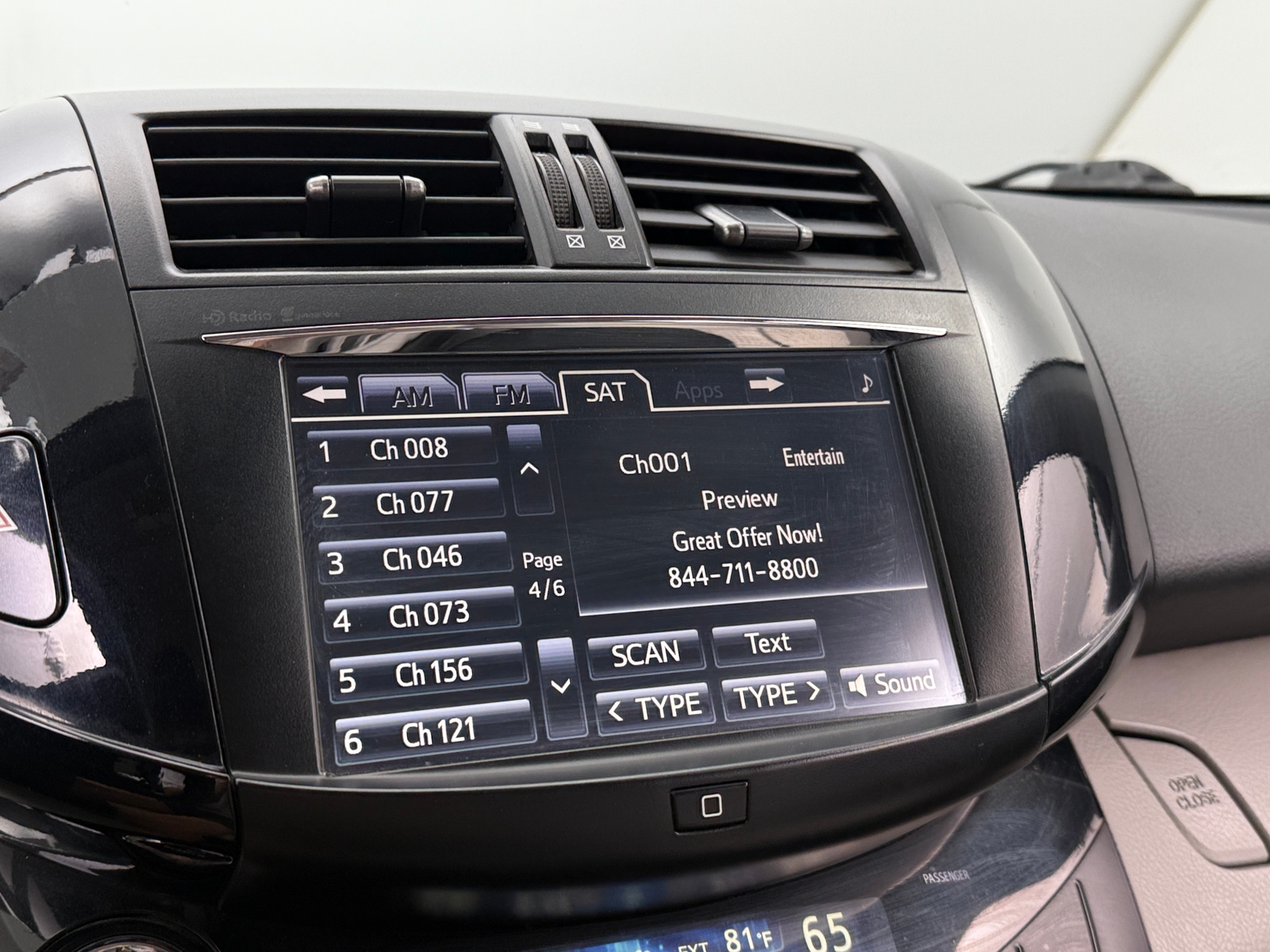 Thumbnail: 2014 Toyota RAV4 - 4