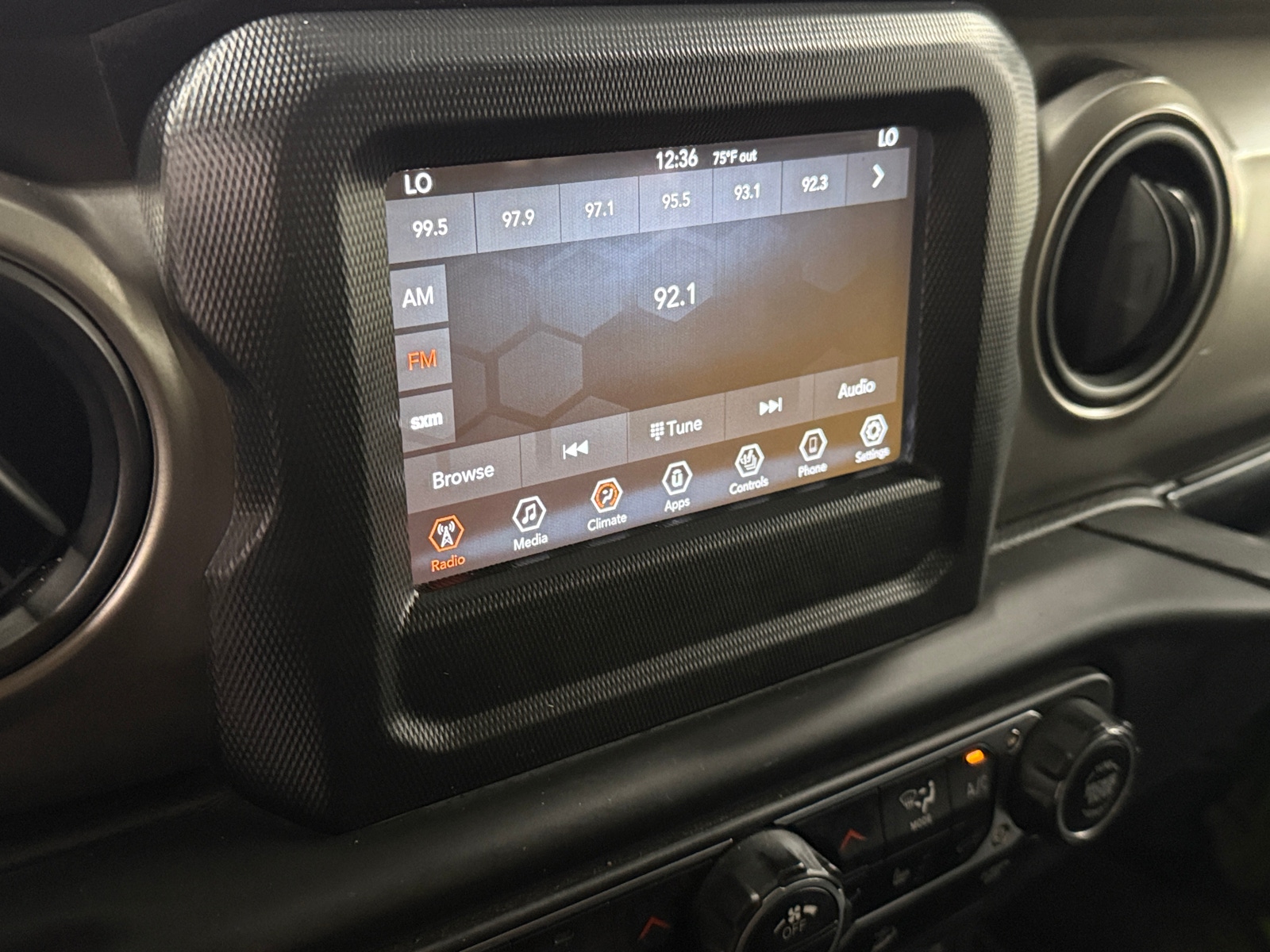 Thumbnail: 2018 Jeep Wrangler - 4