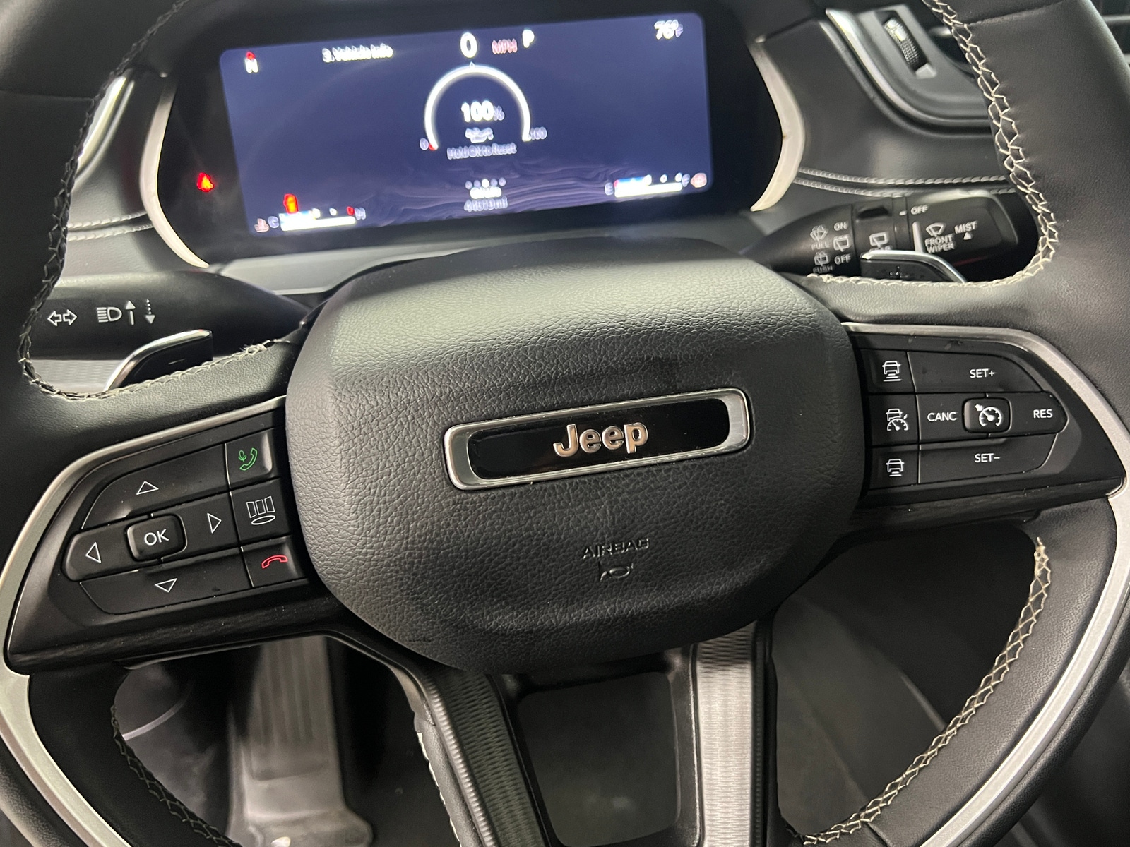 Thumbnail: 2024 Jeep Grand Cherokee L - 4