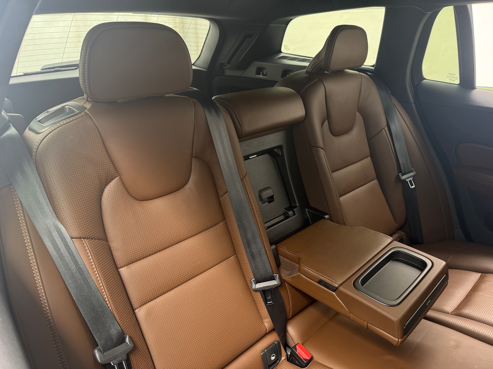 Thumbnail: 2020 Volvo V60 - 5