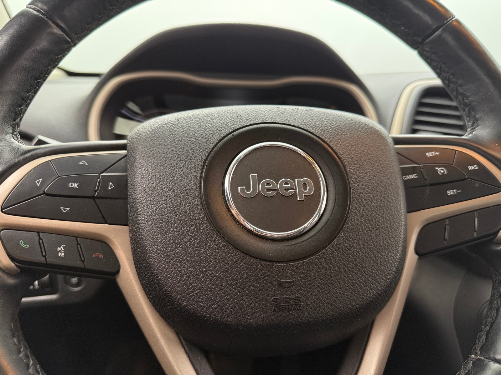 Thumbnail: 2018 Jeep Cherokee - 4
