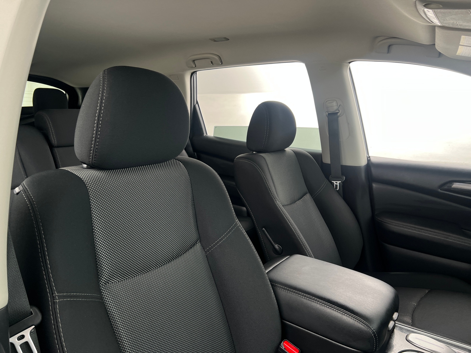 Thumbnail: 2020 Nissan Pathfinder - 2