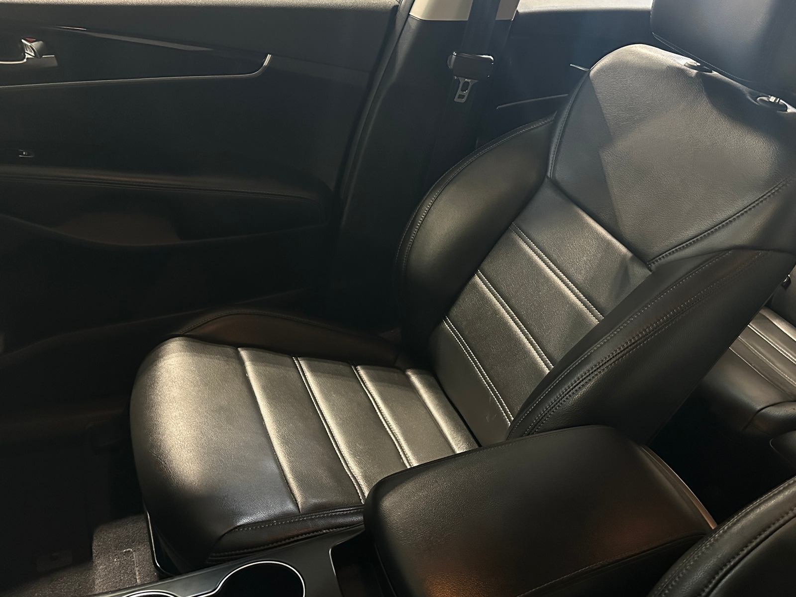 Thumbnail: 2019 Kia Sorento - 2