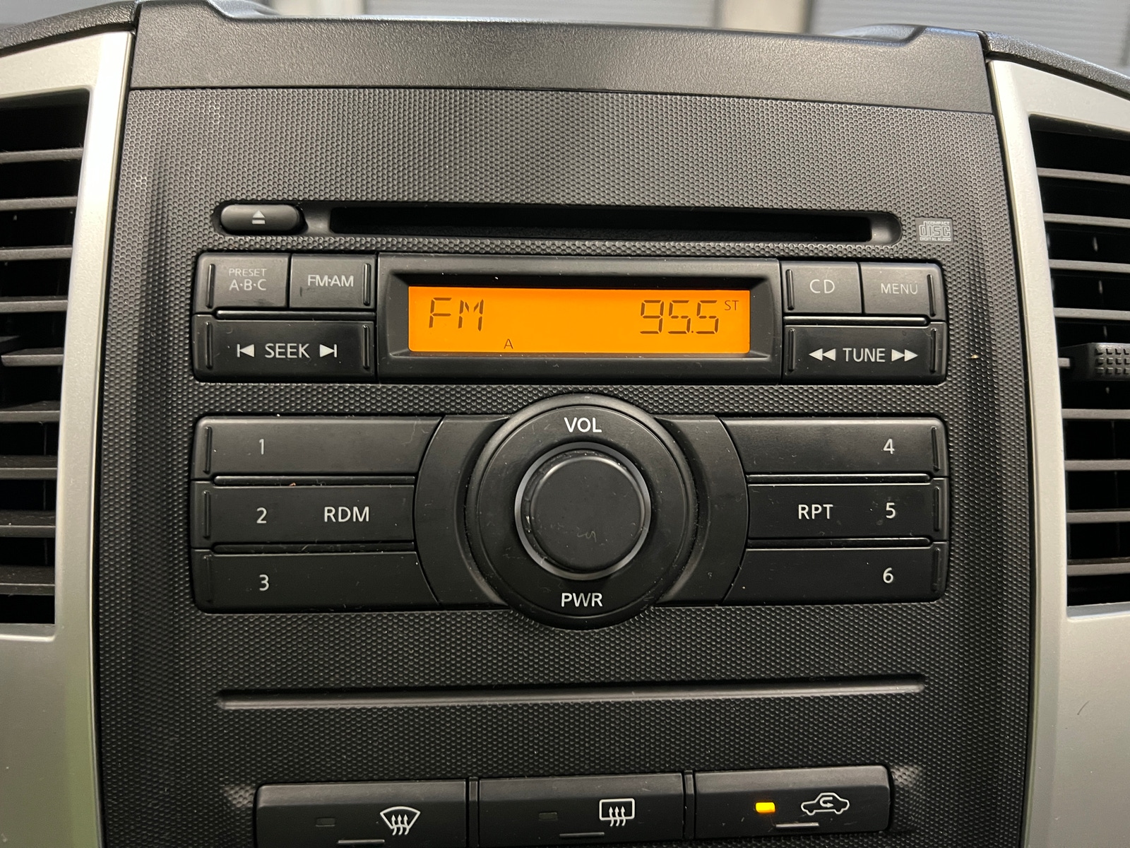 Thumbnail: 2012 Nissan Xterra - 4