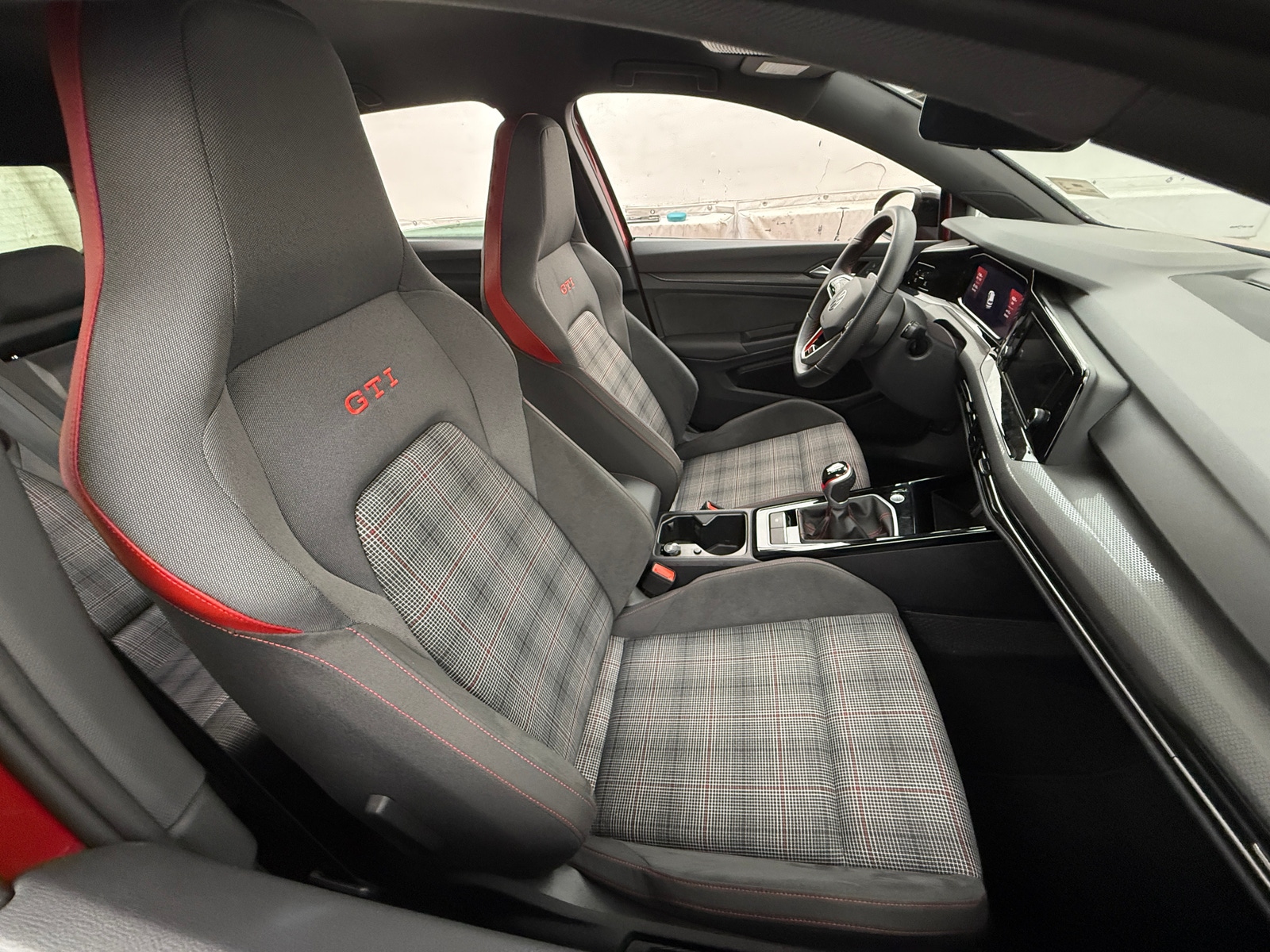 Thumbnail: 2024 Volkswagen Golf - 2