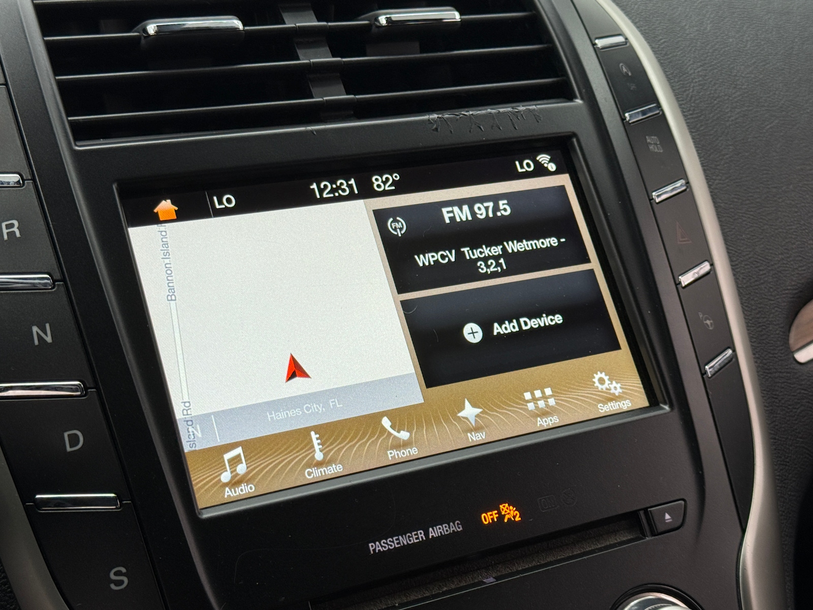 Thumbnail: 2017 Lincoln MKC - 3