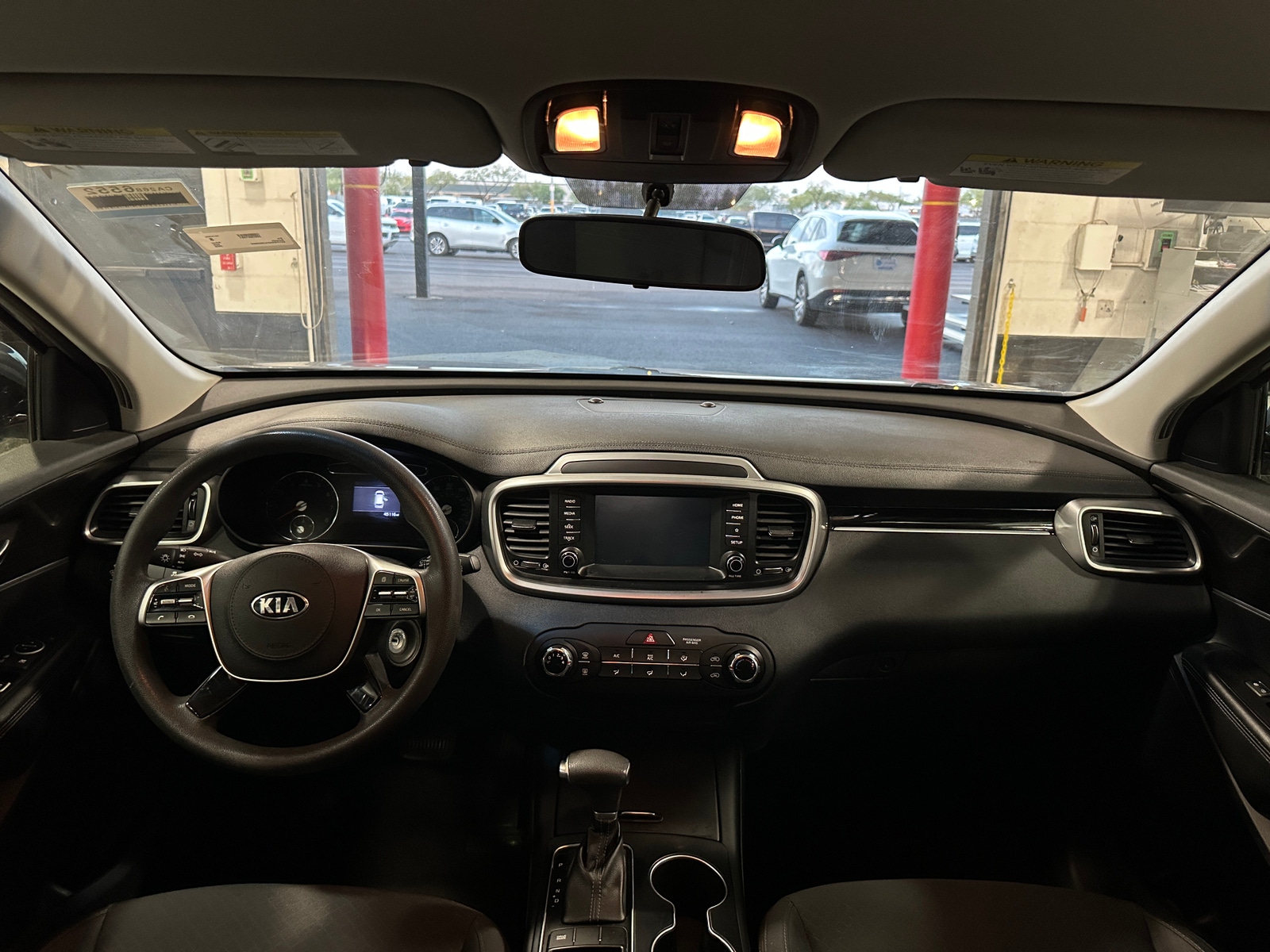 Thumbnail: 2020 Kia Sorento - 3
