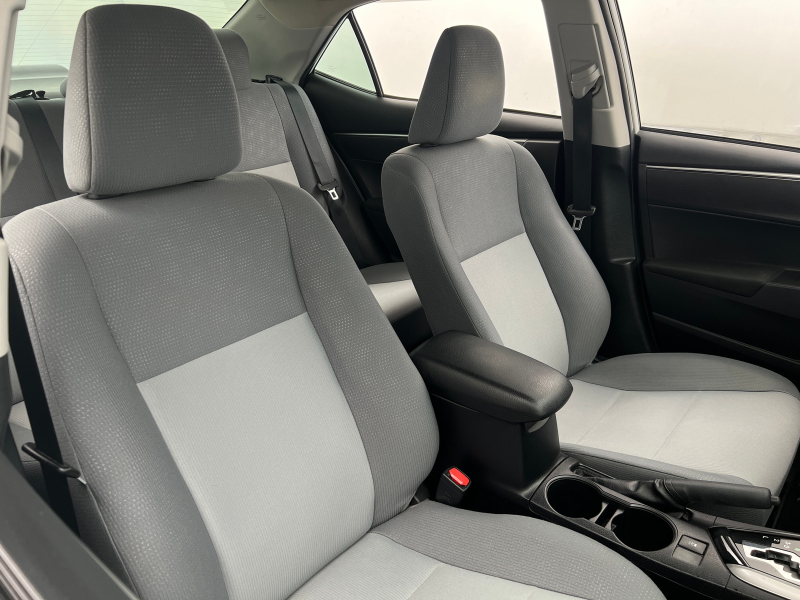 Thumbnail: 2015 Toyota Corolla - 2