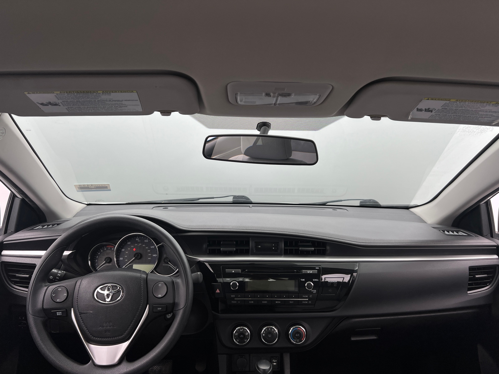 Thumbnail: 2015 Toyota Corolla - 3